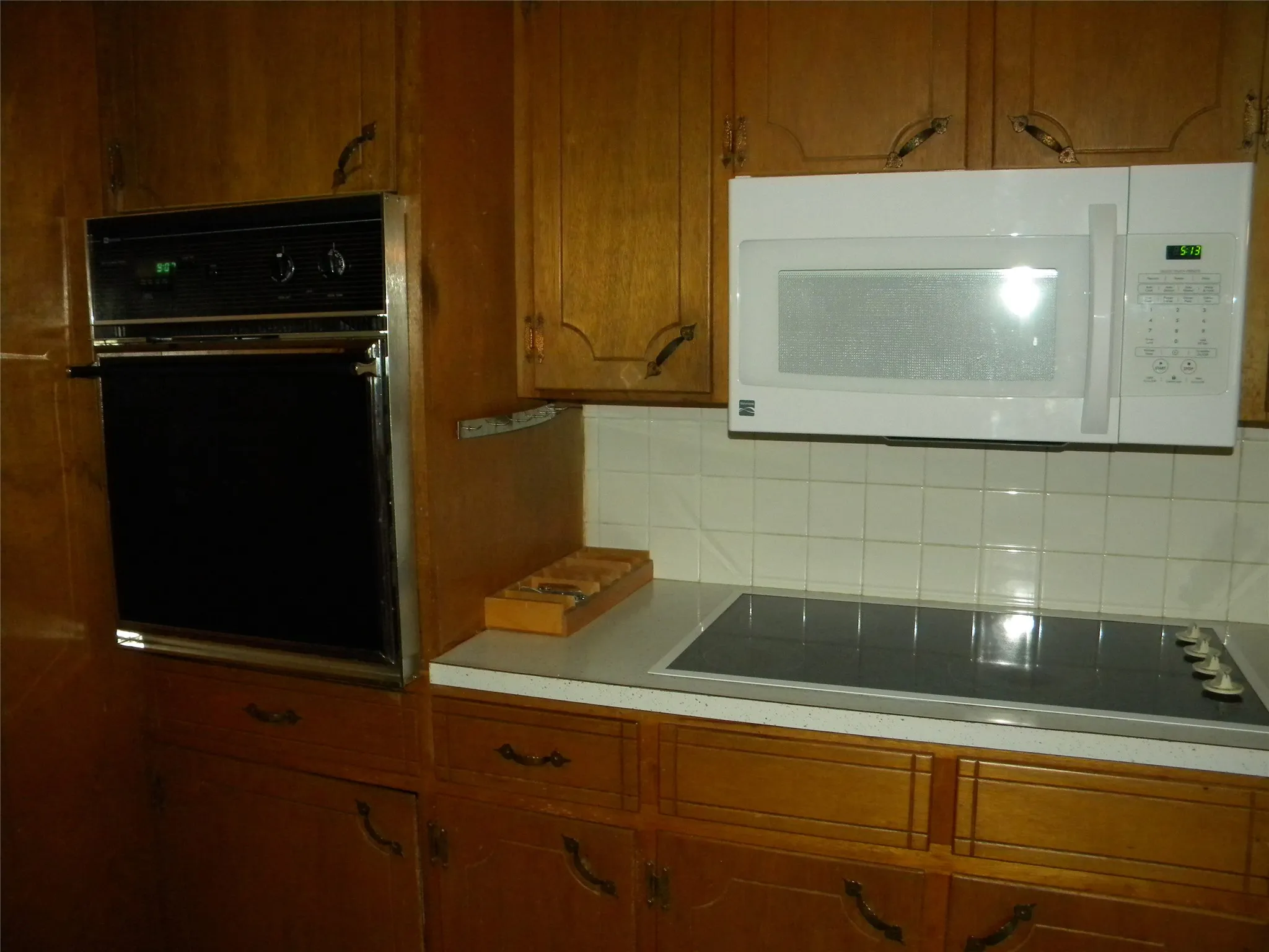 Close view of Cook top, Microwave and Oven