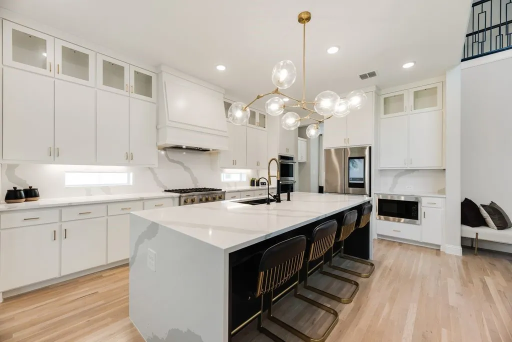 Single Family Residence For Sale in Collin County , 12436 Compassplant Drive, Frisco, Texas 75035, 5 Bedrooms, 6 Bathrooms, 3 Garage spaces, 4,334 Sqft, built in 2022, Price $1,299,000, mls#21314346, Real Estate Agent in Frisco, Homes For Sale in Collin county, Homes For Sale in Frisco, Realtor in Frisco Texas, Real Estate Brokerage Independent Realty Texas, Luminita Cordes Realtor
