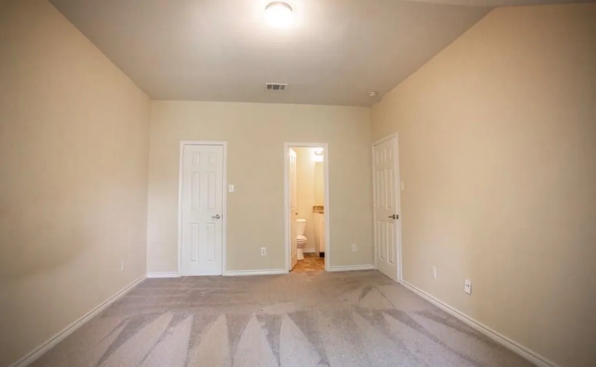 Single Family Residence For Sale in Denton County , 1101 Wenk Court, Aubrey, Texas 76227, 4 Bedroom, 4 Bathroom, 2 Garage spaces, 3,022 Sqft, built in 2006, mls#21315485, Real Estate Agent in Aubrey, Homes For Sale in Denton county, Homes For Sale in Aubrey, Realtor in Aubrey Texas, Real Estate Brokerage Independent Realty Texas, Luminita Cordes Realtor