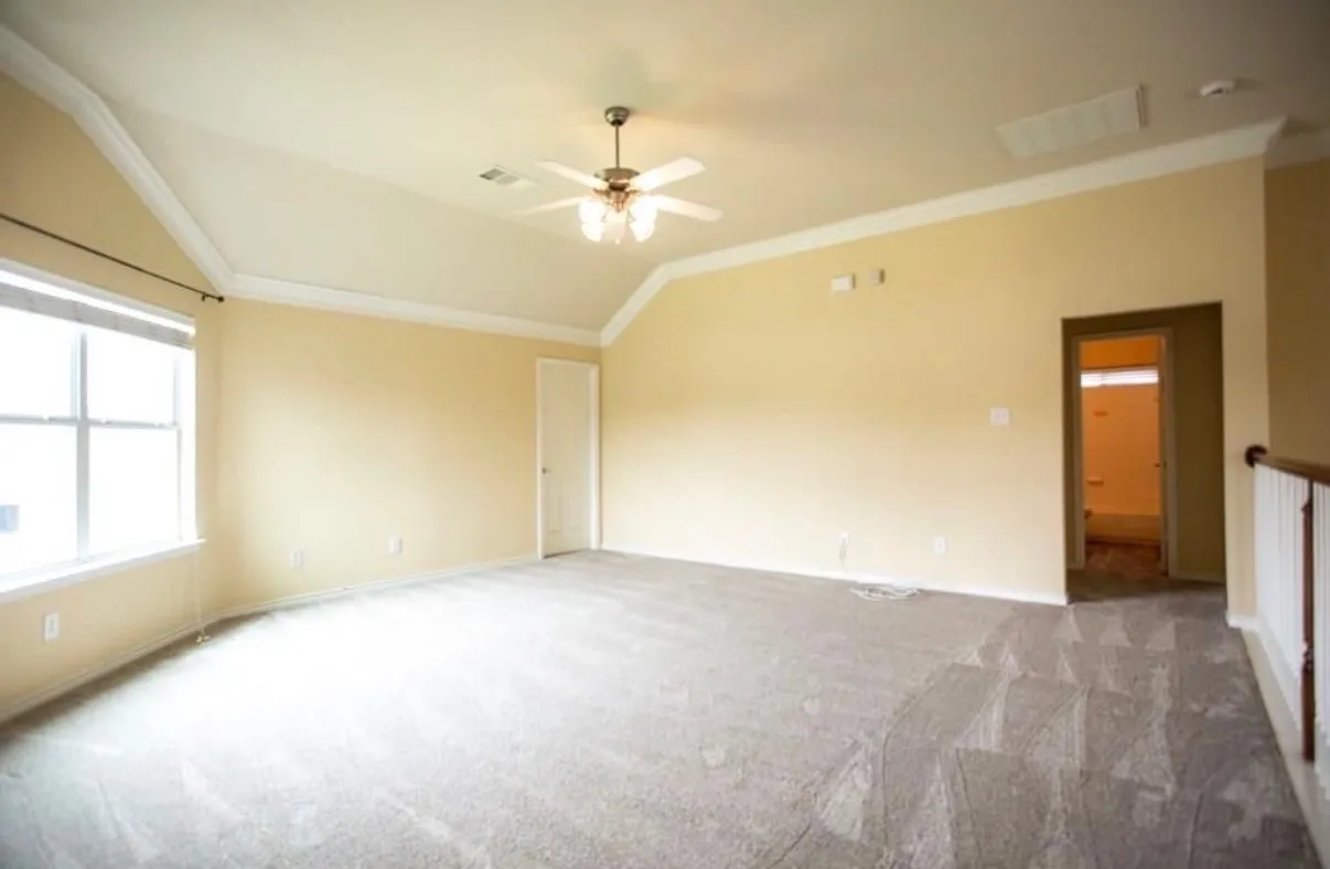 Open loft game room