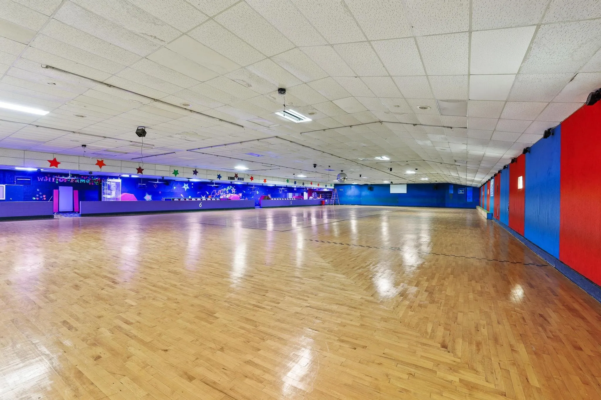 Industrial For Sale in Grayson County , 3100 Versaille Drive, Sherman, Texas 75090, 0, 0, Garage spaces, 18,000 Sqft, built in 1975, mls#21308702, Real Estate Agent in Sherman, Homes For Sale in Grayson county, Homes For Sale in Sherman, Realtor in Sherman Texas, Real Estate Brokerage Independent Realty Texas, Luminita Cordes Realtor