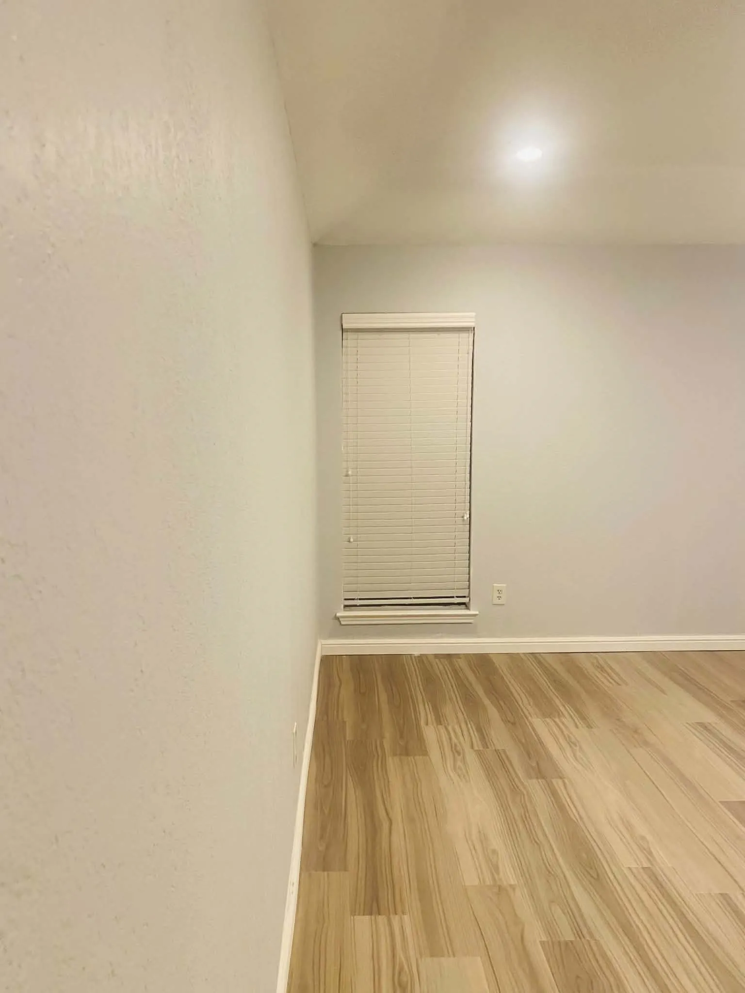 Single Family Residence For Rent in Dallas County , 3317 bending oaks, Garland, Texas 75044, 3 Bedroom, 2 Bathroom, 2 Garage spaces, 1,982 Sqft, built in 1983, mls#21315491, Real Estate Agent in Garland, Homes For Rent in Dallas county, Homes For Rent in Garland, Realtor in Garland Texas, Real Estate Brokerage Independent Realty Texas, Luminita Cordes Realtor