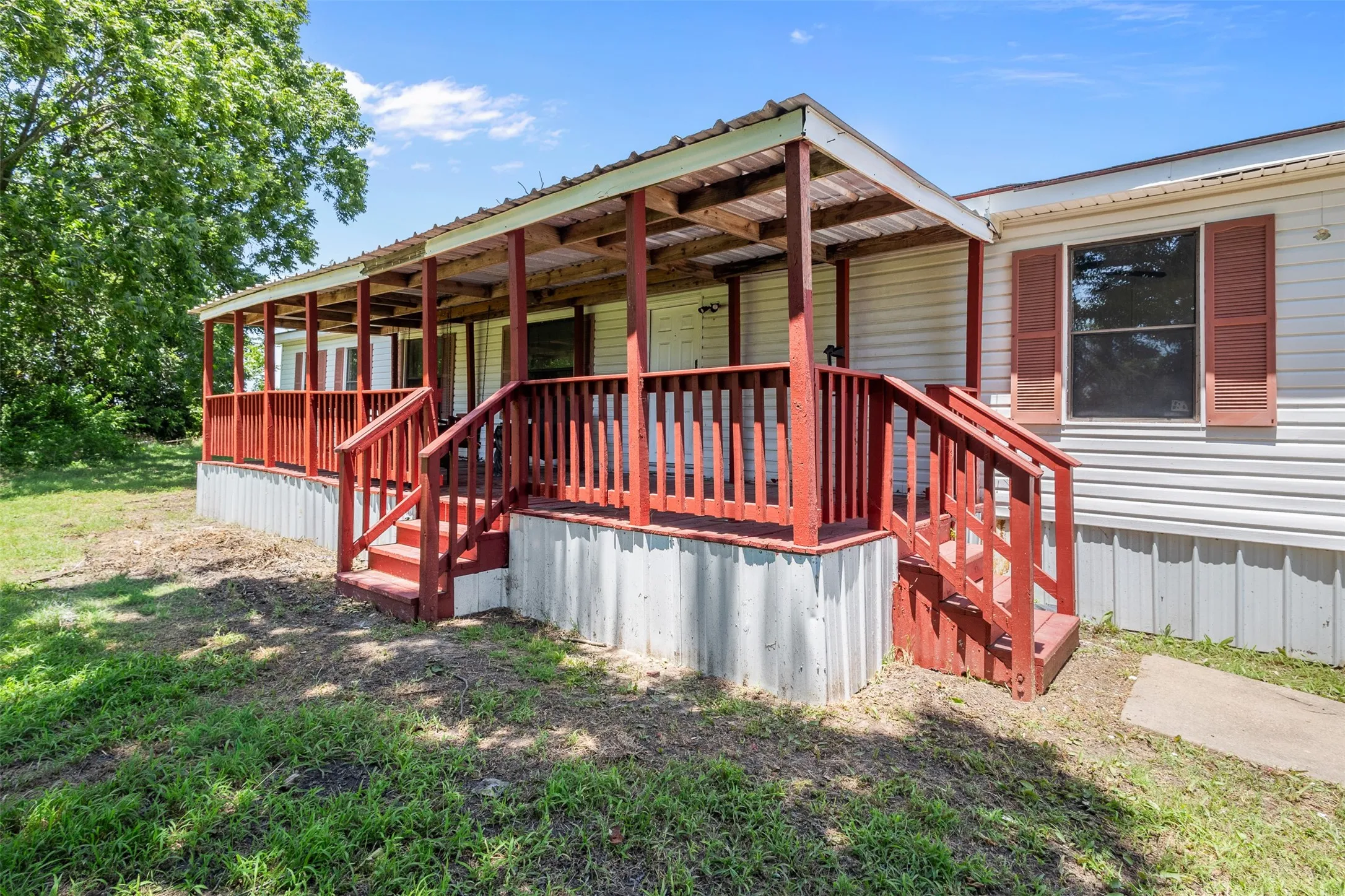 Mobile Home For Sale in Kaufman County , 9037 County Road 346, Terrell, Texas 75161, 3 Bedroom, 2 Bathroom, Garage spaces, 1,680 Sqft, built in 1986, mls#21315503, Real Estate Agent in Terrell, Homes For Sale in Kaufman county, Homes For Sale in Terrell, Realtor in Terrell Texas, Real Estate Brokerage Independent Realty Texas, Luminita Cordes Realtor