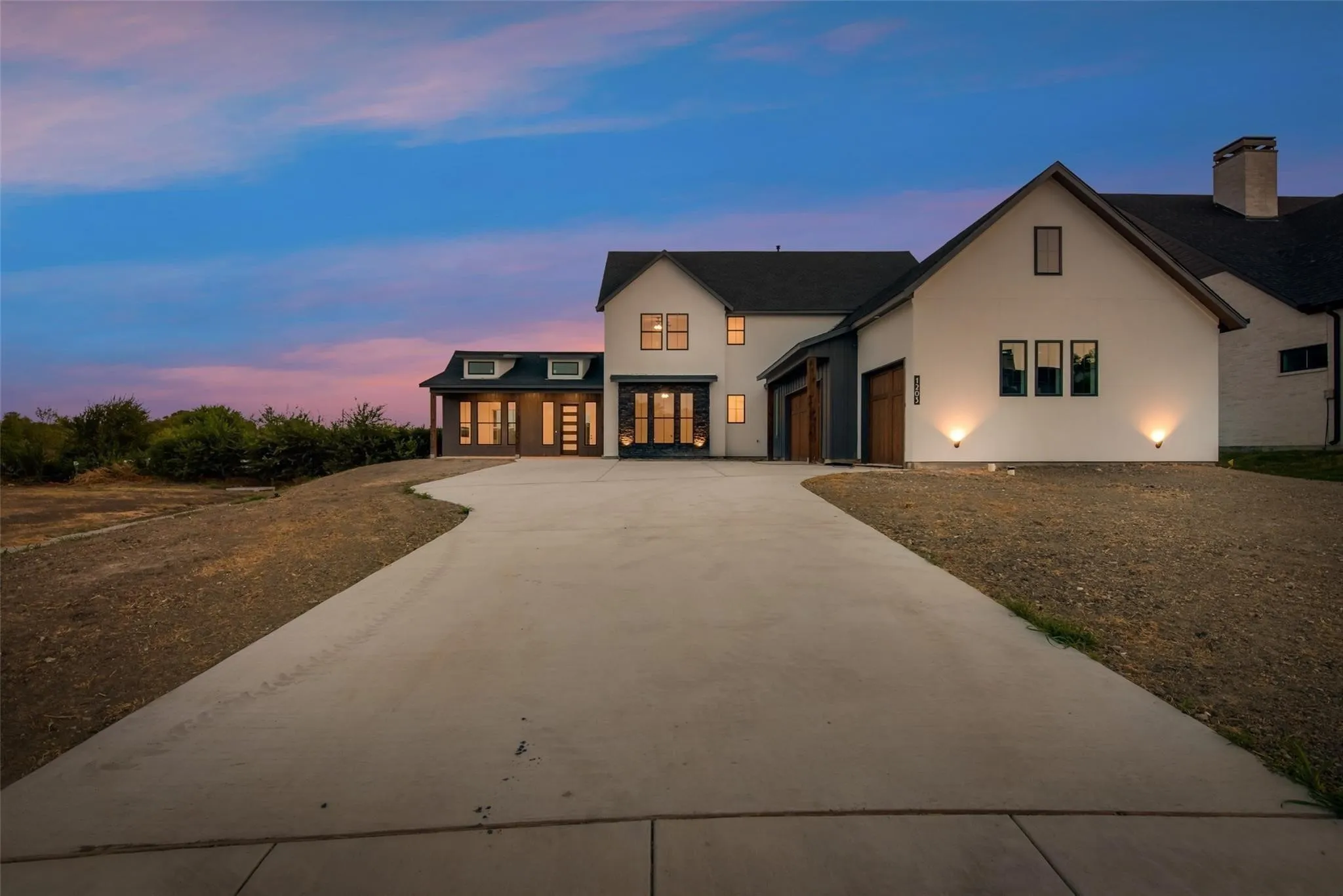 Single Family Residence For Rent in Rockwall County , 1203 Chapel Drive, Rockwall, Texas 75032, 5 Bedroom, 5 Bathroom, 3 Garage spaces, 3,299 Sqft, built in 2023, mls#21315508, Real Estate Agent in Rockwall, Homes For Rent in Rockwall county, Homes For Rent in Rockwall, Realtor in Rockwall Texas, Real Estate Brokerage Independent Realty Texas, Luminita Cordes Realtor