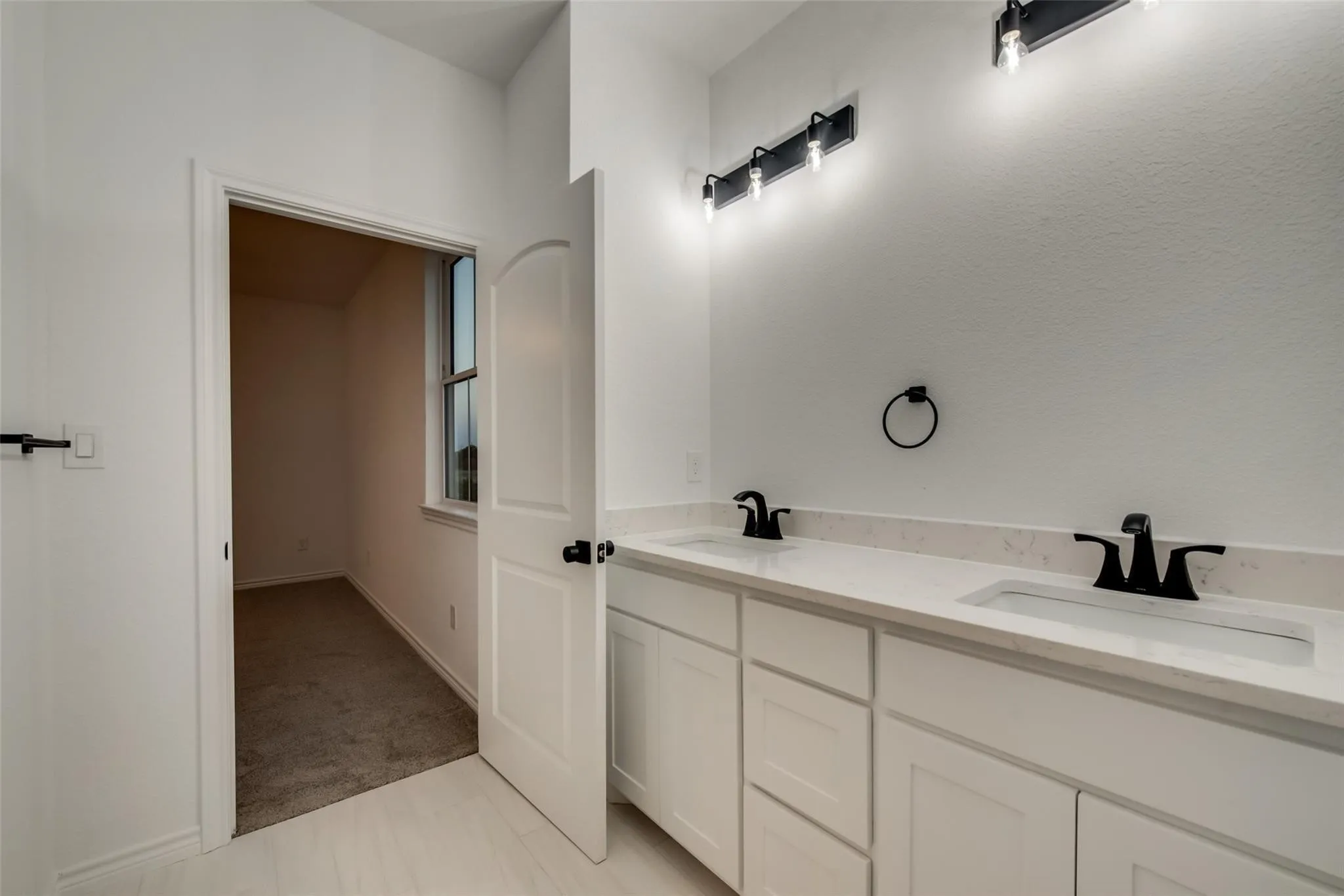 Single Family Residence For Rent in Rockwall County , 1203 Chapel Drive, Rockwall, Texas 75032, 5 Bedroom, 5 Bathroom, 3 Garage spaces, 3,299 Sqft, built in 2023, mls#21315508, Real Estate Agent in Rockwall, Homes For Rent in Rockwall county, Homes For Rent in Rockwall, Realtor in Rockwall Texas, Real Estate Brokerage Independent Realty Texas, Luminita Cordes Realtor