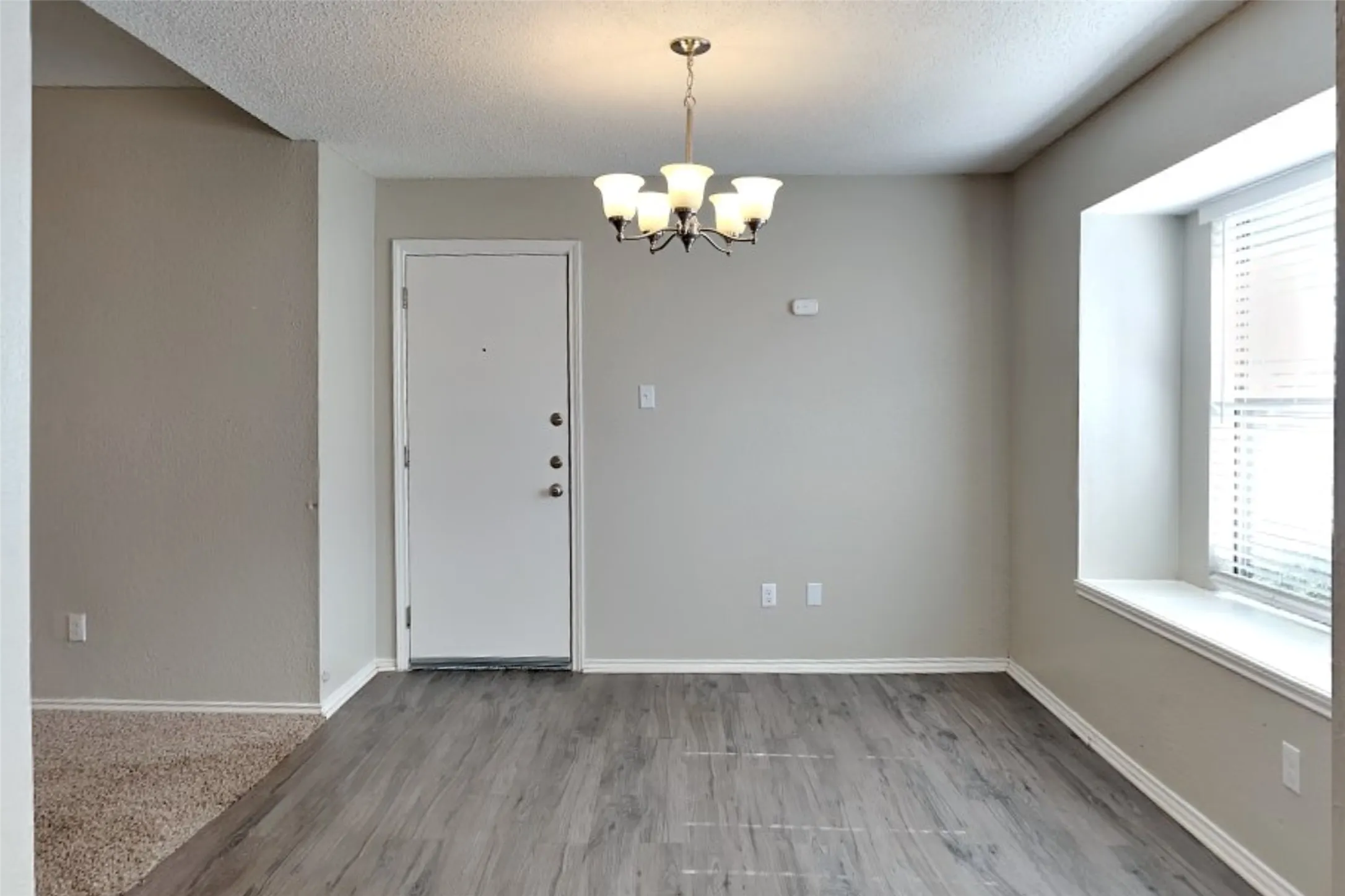 Single Family Residence For Rent in Denton County , 1313 Colony Court, Flower Mound, Texas 75028, 3 Bedroom, 2 Bathroom, 2 Garage spaces, 1,475 Sqft, built in 1984, mls#21315509, Real Estate Agent in Flower Mound, Homes For Rent in Denton county, Homes For Rent in Flower Mound, Realtor in Flower Mound Texas, Real Estate Brokerage Independent Realty Texas, Luminita Cordes Realtor
