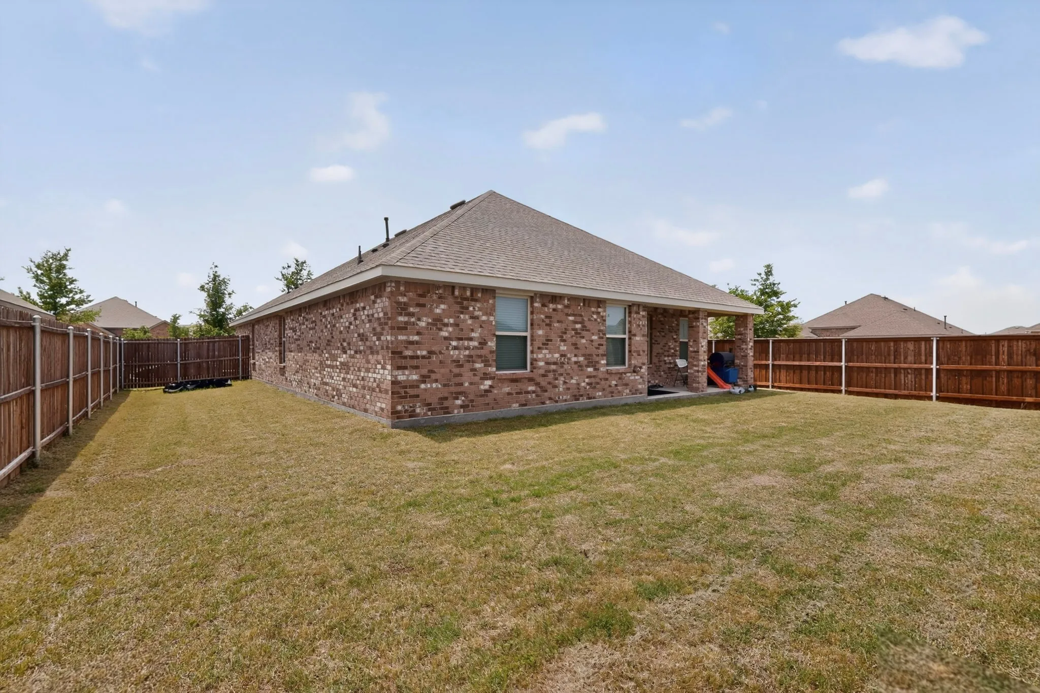 Nice spacious Backyard with covered patio to relax