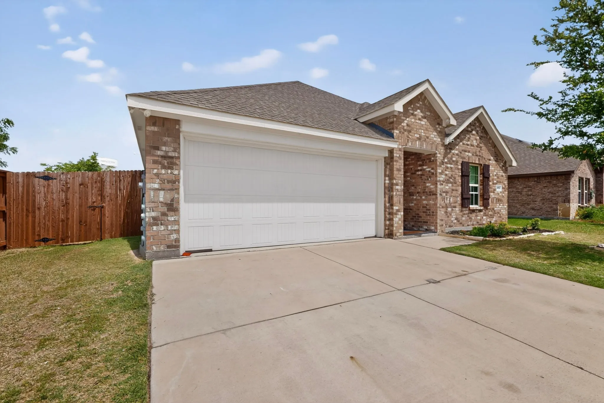 Single Family Residence For Rent in Collin County , 1114 Emerald Gate Drive, Princeton, Texas 75407, 4 Bedroom, 2 Bathroom, 2 Garage spaces, 2,014 Sqft, built in 2022, mls#21285562, Real Estate Agent in Princeton, Homes For Rent in Collin county, Homes For Rent in Princeton, Realtor in Princeton Texas, Real Estate Brokerage Independent Realty Texas, Luminita Cordes Realtor