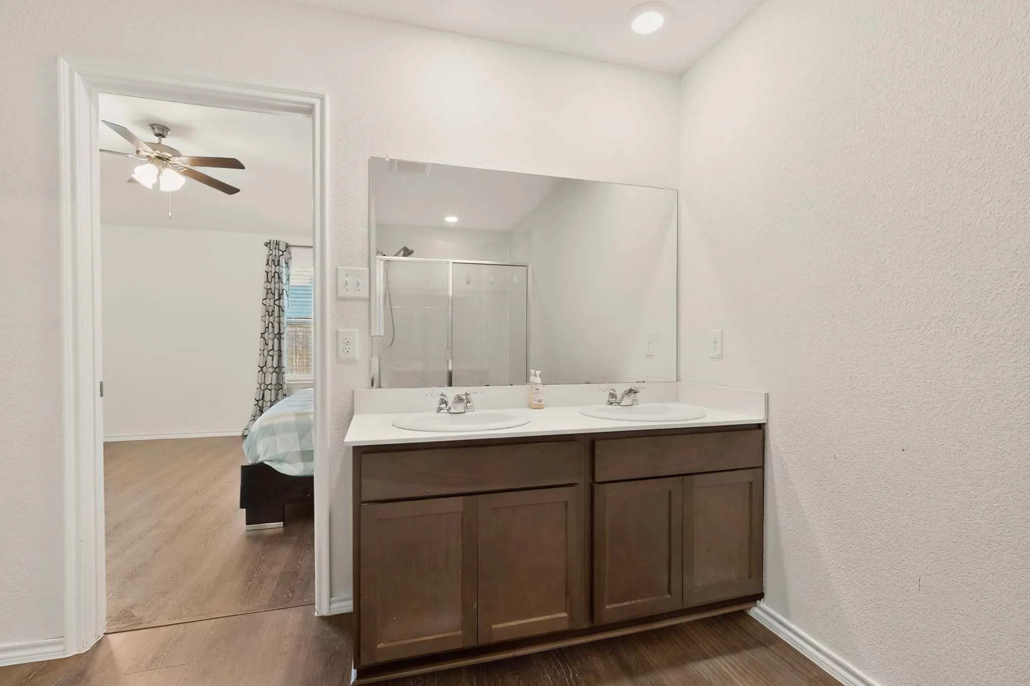 Single Family Residence For Rent in Collin County , 1114 Emerald Gate Drive, Princeton, Texas 75407, 4 Bedroom, 2 Bathroom, 2 Garage spaces, 2,014 Sqft, built in 2022, mls#21285562, Real Estate Agent in Princeton, Homes For Rent in Collin county, Homes For Rent in Princeton, Realtor in Princeton Texas, Real Estate Brokerage Independent Realty Texas, Luminita Cordes Realtor
