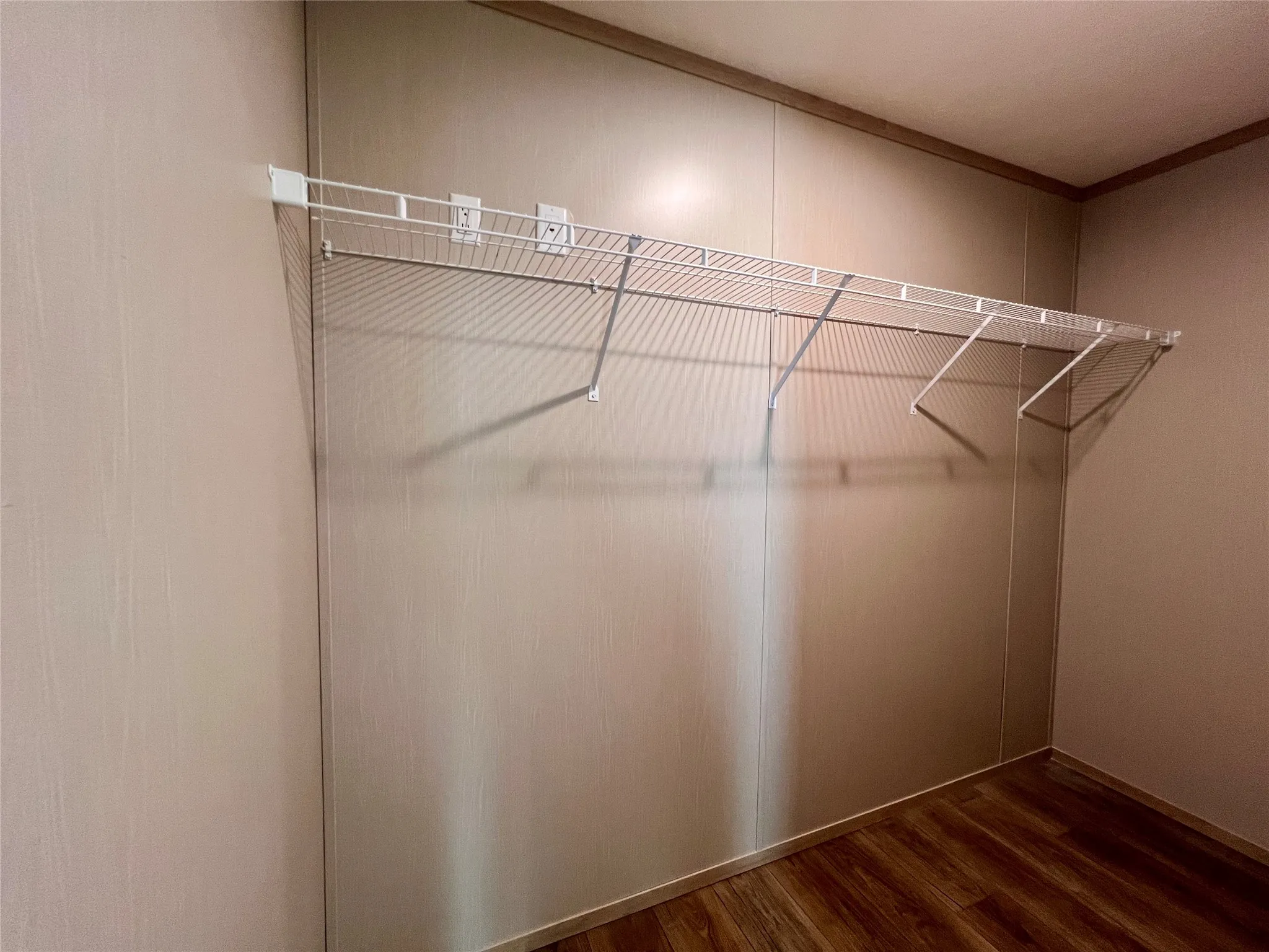 Walk in Closet Primary bedroom