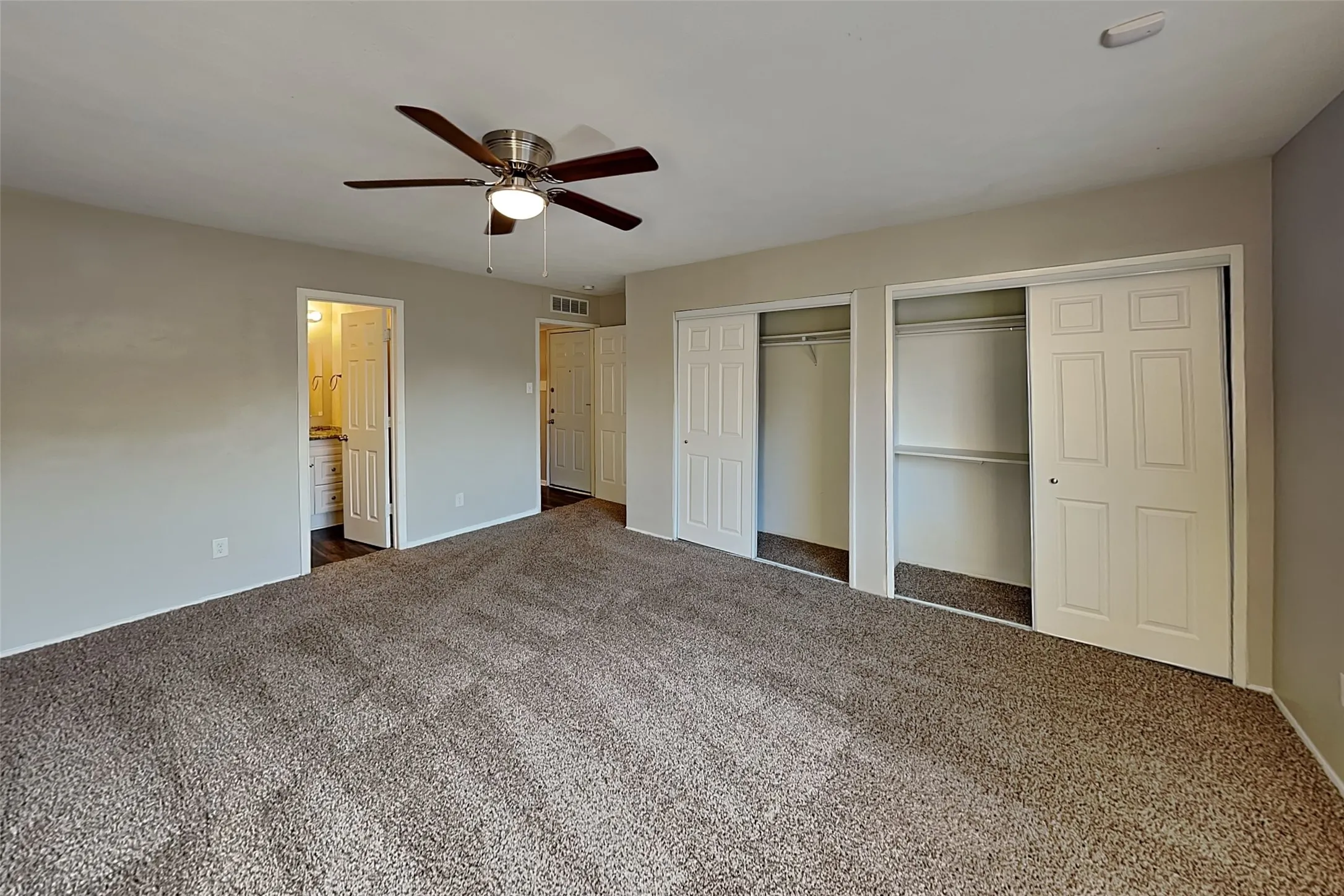 Single Family Residence For Rent in Denton County , 5045 Nash Drive, The Colony, Texas 75056, 3 Bedroom, 2 Bathroom, 2 Garage spaces, 1,388 Sqft, built in 1977, mls#21315522, Real Estate Agent in The Colony, Homes For Rent in Denton county, Homes For Rent in The Colony, Realtor in The Colony Texas, Real Estate Brokerage Independent Realty Texas, Luminita Cordes Realtor