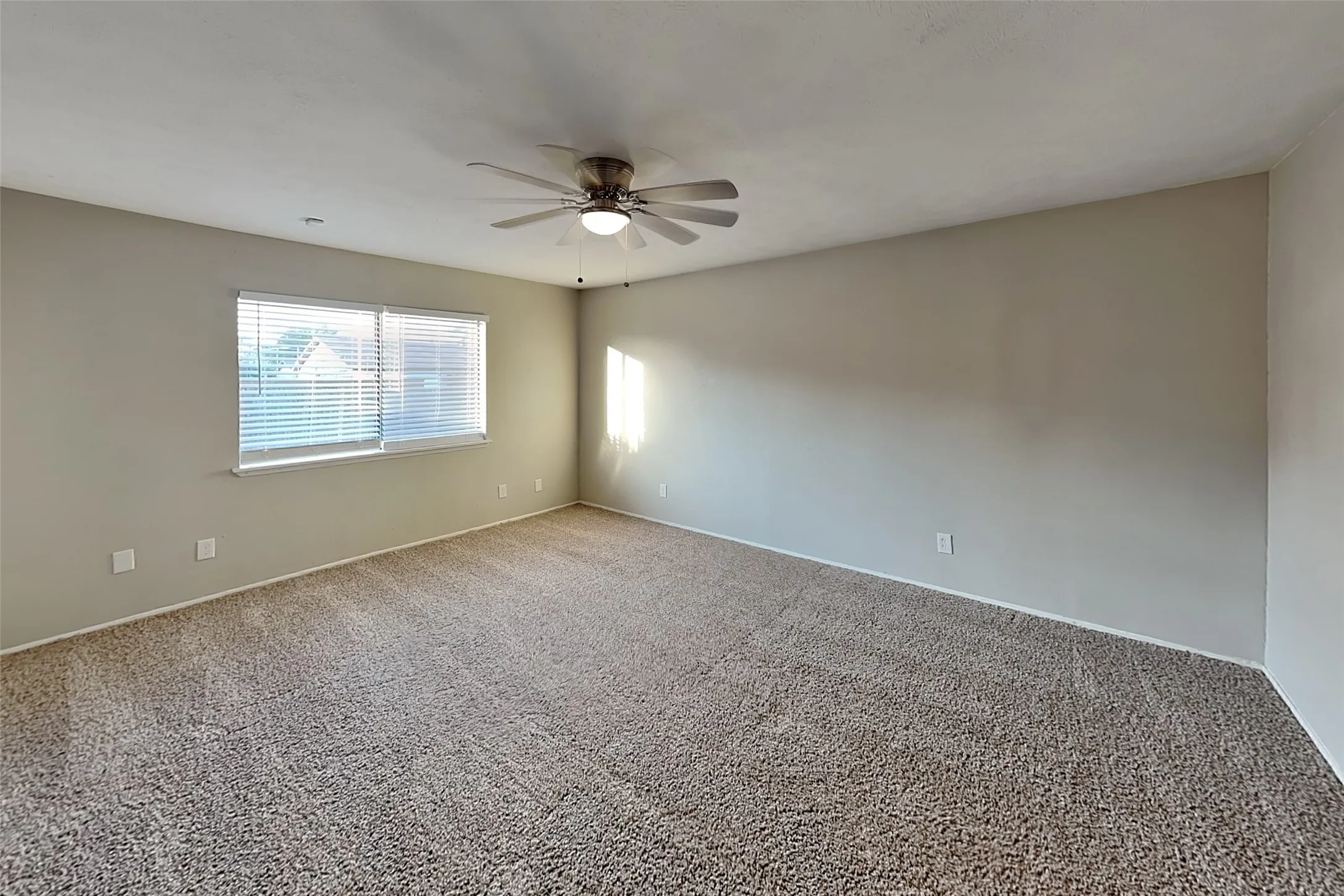 Single Family Residence For Rent in Denton County , 5045 Nash Drive, The Colony, Texas 75056, 3 Bedroom, 2 Bathroom, 2 Garage spaces, 1,388 Sqft, built in 1977, mls#21315522, Real Estate Agent in The Colony, Homes For Rent in Denton county, Homes For Rent in The Colony, Realtor in The Colony Texas, Real Estate Brokerage Independent Realty Texas, Luminita Cordes Realtor