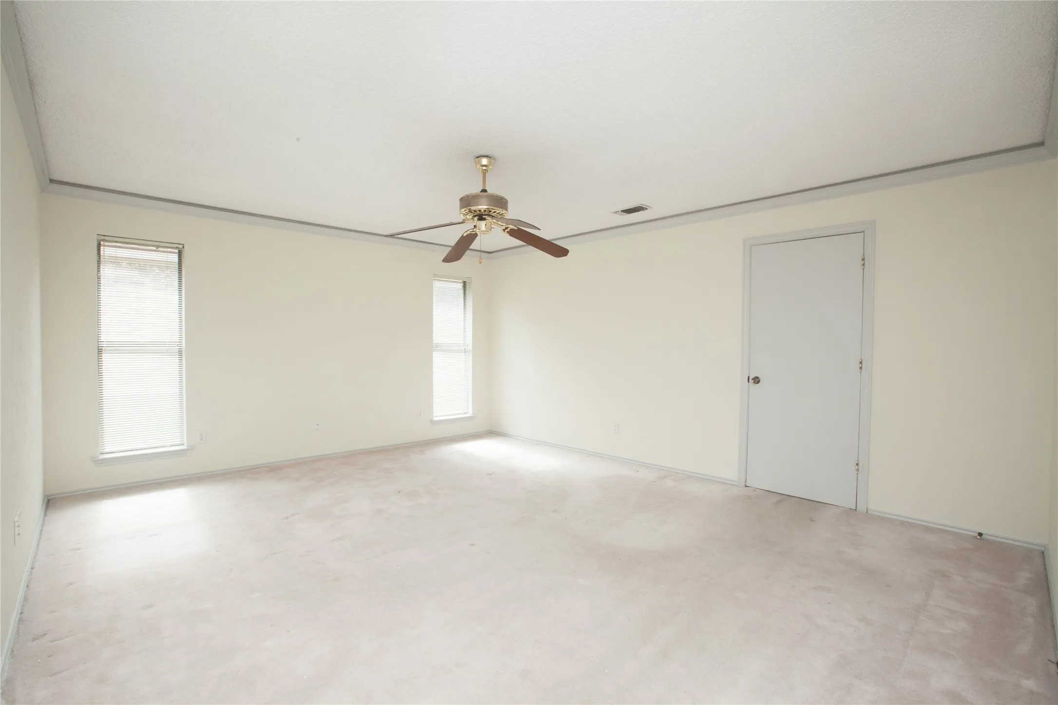 Single Family Residence For Sale in Collin County , 1409 Geneva Lane, Plano, Texas 75075, 4 Bedroom, 2 Bathroom, 2 Garage spaces, 2,420 Sqft, built in 1983, mls#21315525, Real Estate Agent in Plano, Homes For Sale in Collin county, Homes For Sale in Plano, Realtor in Plano Texas, Real Estate Brokerage Independent Realty Texas, Luminita Cordes Realtor