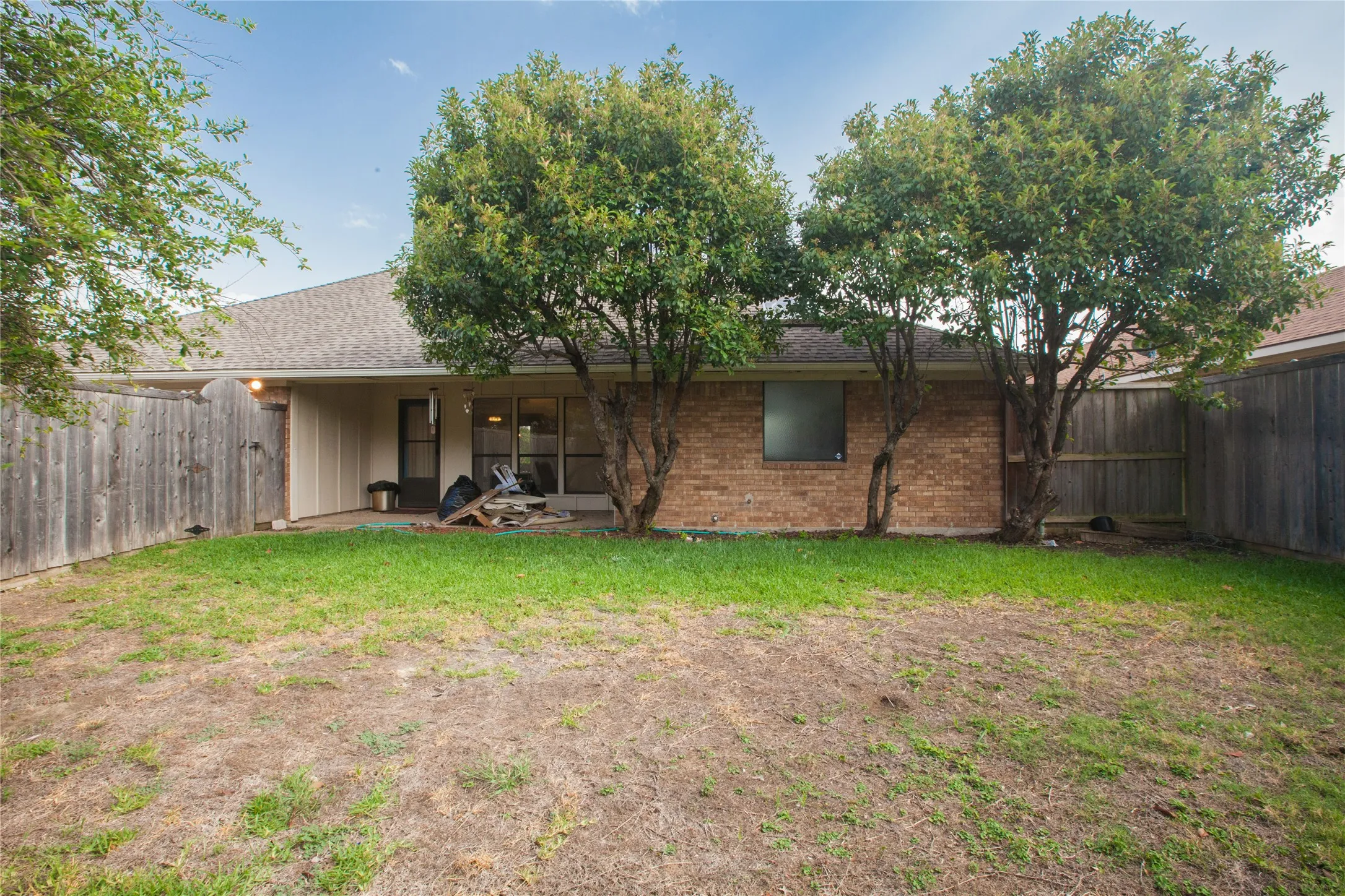 Single Family Residence For Sale in Collin County , 1409 Geneva Lane, Plano, Texas 75075, 4 Bedroom, 2 Bathroom, 2 Garage spaces, 2,420 Sqft, built in 1983, mls#21315525, Real Estate Agent in Plano, Homes For Sale in Collin county, Homes For Sale in Plano, Realtor in Plano Texas, Real Estate Brokerage Independent Realty Texas, Luminita Cordes Realtor