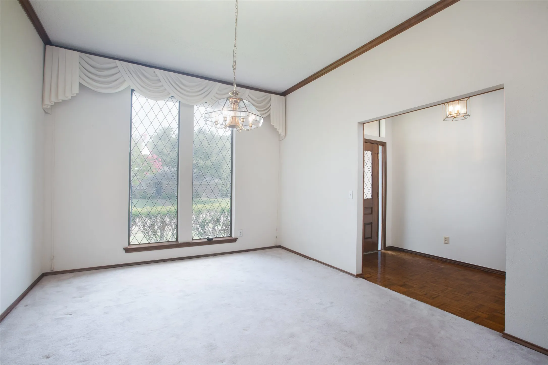 Single Family Residence For Sale in Collin County , 1409 Geneva Lane, Plano, Texas 75075, 4 Bedroom, 2 Bathroom, 2 Garage spaces, 2,420 Sqft, built in 1983, mls#21315525, Real Estate Agent in Plano, Homes For Sale in Collin county, Homes For Sale in Plano, Realtor in Plano Texas, Real Estate Brokerage Independent Realty Texas, Luminita Cordes Realtor