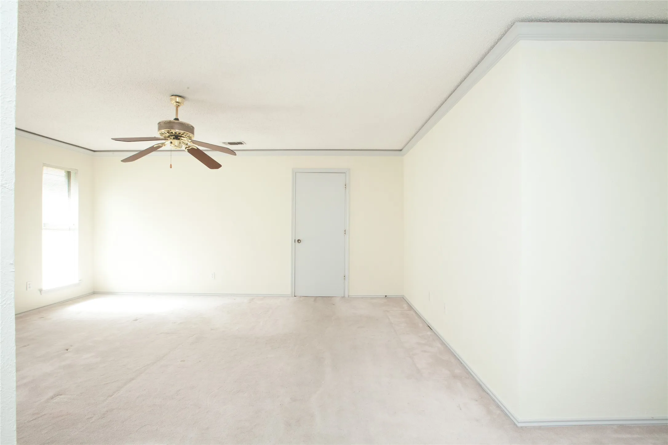 Single Family Residence For Sale in Collin County , 1409 Geneva Lane, Plano, Texas 75075, 4 Bedroom, 2 Bathroom, 2 Garage spaces, 2,420 Sqft, built in 1983, mls#21315525, Real Estate Agent in Plano, Homes For Sale in Collin county, Homes For Sale in Plano, Realtor in Plano Texas, Real Estate Brokerage Independent Realty Texas, Luminita Cordes Realtor