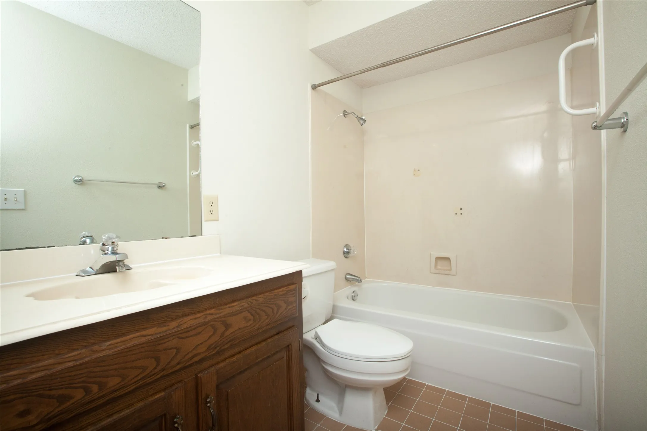 Single Family Residence For Sale in Collin County , 1409 Geneva Lane, Plano, Texas 75075, 4 Bedroom, 2 Bathroom, 2 Garage spaces, 2,420 Sqft, built in 1983, mls#21315525, Real Estate Agent in Plano, Homes For Sale in Collin county, Homes For Sale in Plano, Realtor in Plano Texas, Real Estate Brokerage Independent Realty Texas, Luminita Cordes Realtor