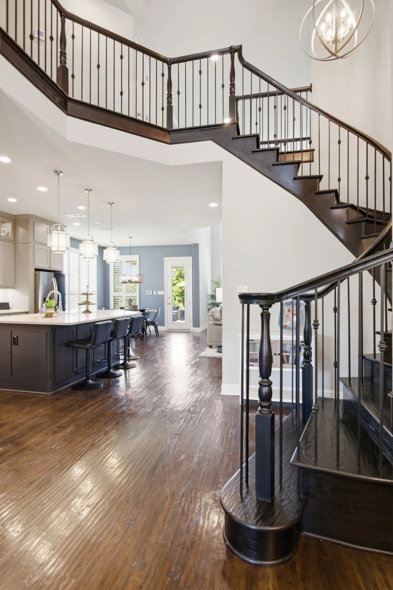 Single Family Residence For Sale in Denton County , 11109 Smoky Oak Court, Flower Mound, Texas 76226, 4 Bedroom, 4 Bathroom, 3 Garage spaces, 3,754 Sqft, built in 2017, mls#21302763, Real Estate Agent in Flower Mound, Homes For Sale in Denton county, Homes For Sale in Flower Mound, Realtor in Flower Mound Texas, Real Estate Brokerage Independent Realty Texas, Luminita Cordes Realtor