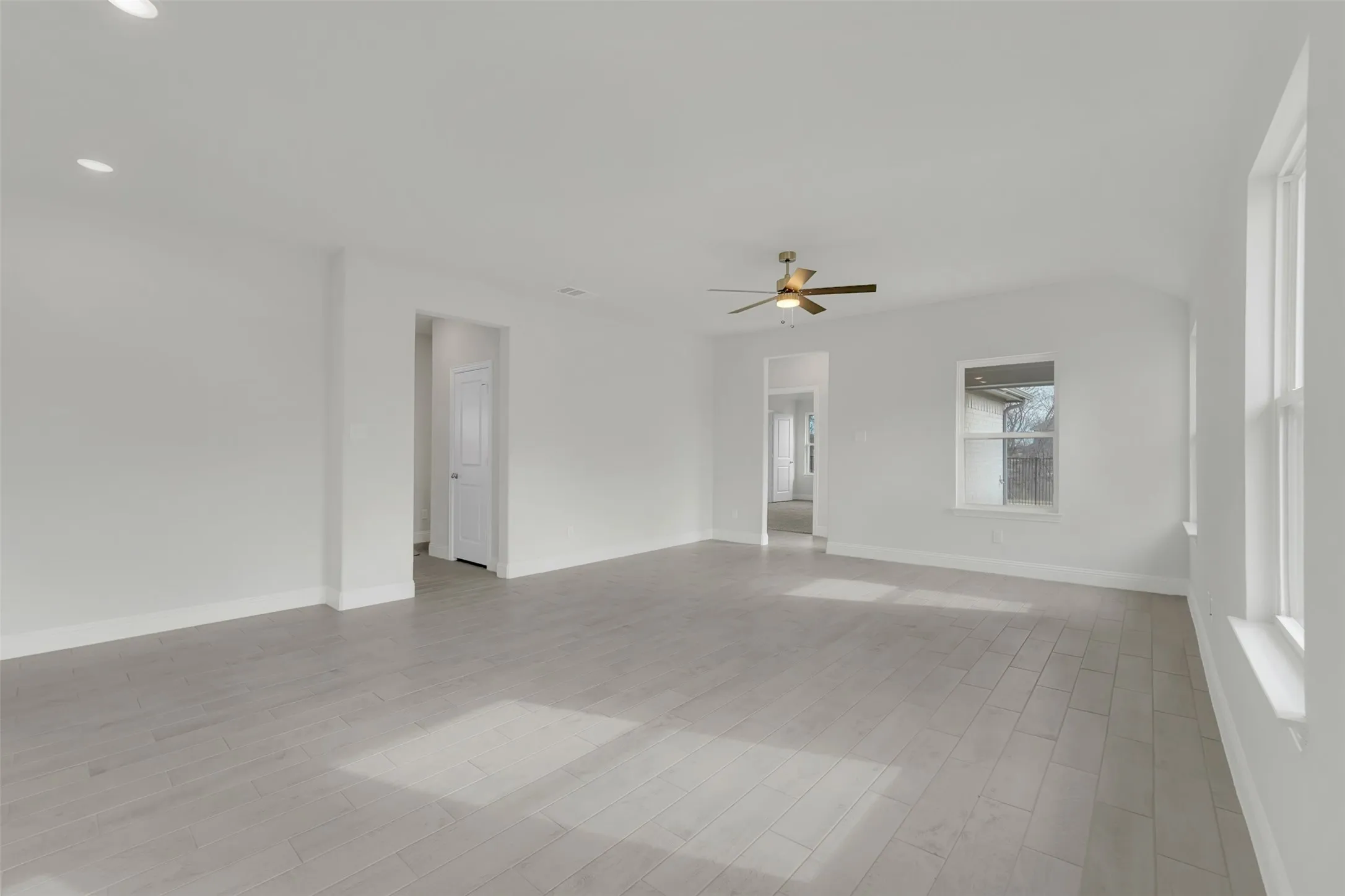 Single Family Residence For Sale in Collin County , 2901 Cantoni Creek, Princeton, Texas 75407, 4 Bedroom, 2 Bathroom, 2 Garage spaces, 1,992 Sqft, built in 2024, Price $315,000, mls#21315529, Real Estate Agent in Princeton, Homes For Sale in Collin county, Homes For Sale in Princeton, Realtor in Princeton Texas, Real Estate Brokerage Independent Realty Texas, Luminita Cordes Realtor