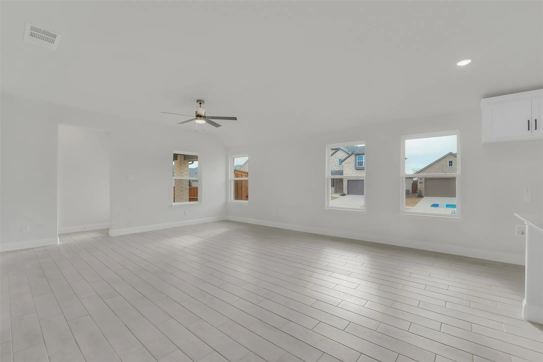 Single Family Residence For Sale in Collin County , 2901 Cantoni Creek, Princeton, Texas 75407, 4 Bedroom, 2 Bathroom, 2 Garage spaces, 1,992 Sqft, built in 2024, Price $315,000, mls#21315529, Real Estate Agent in Princeton, Homes For Sale in Collin county, Homes For Sale in Princeton, Realtor in Princeton Texas, Real Estate Brokerage Independent Realty Texas, Luminita Cordes Realtor