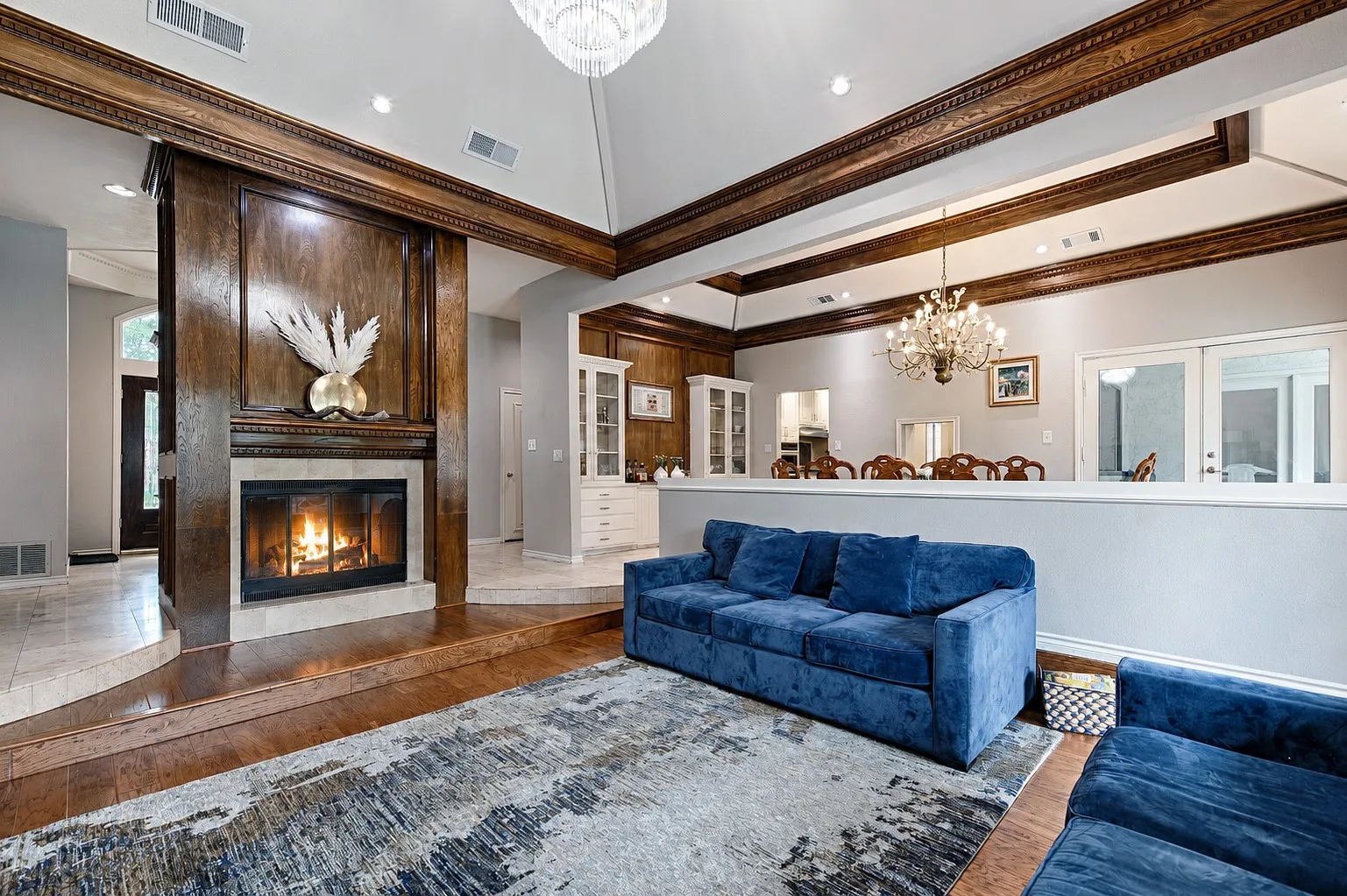 Single Family Residence For Rent in Dallas County , 12504 Renoir Lane, Dallas, Texas 75230, 5 Bedrooms, 4 Bathrooms, Garage spaces, 4,207 Sqft, built in 1981, Price $5,800, mls#21315564, Real Estate Agent in Dallas, Homes For Rent in Dallas county, Homes For Rent in Dallas, Realtor in Dallas Texas, Real Estate Brokerage Independent Realty Texas, Luminita Cordes Realtor