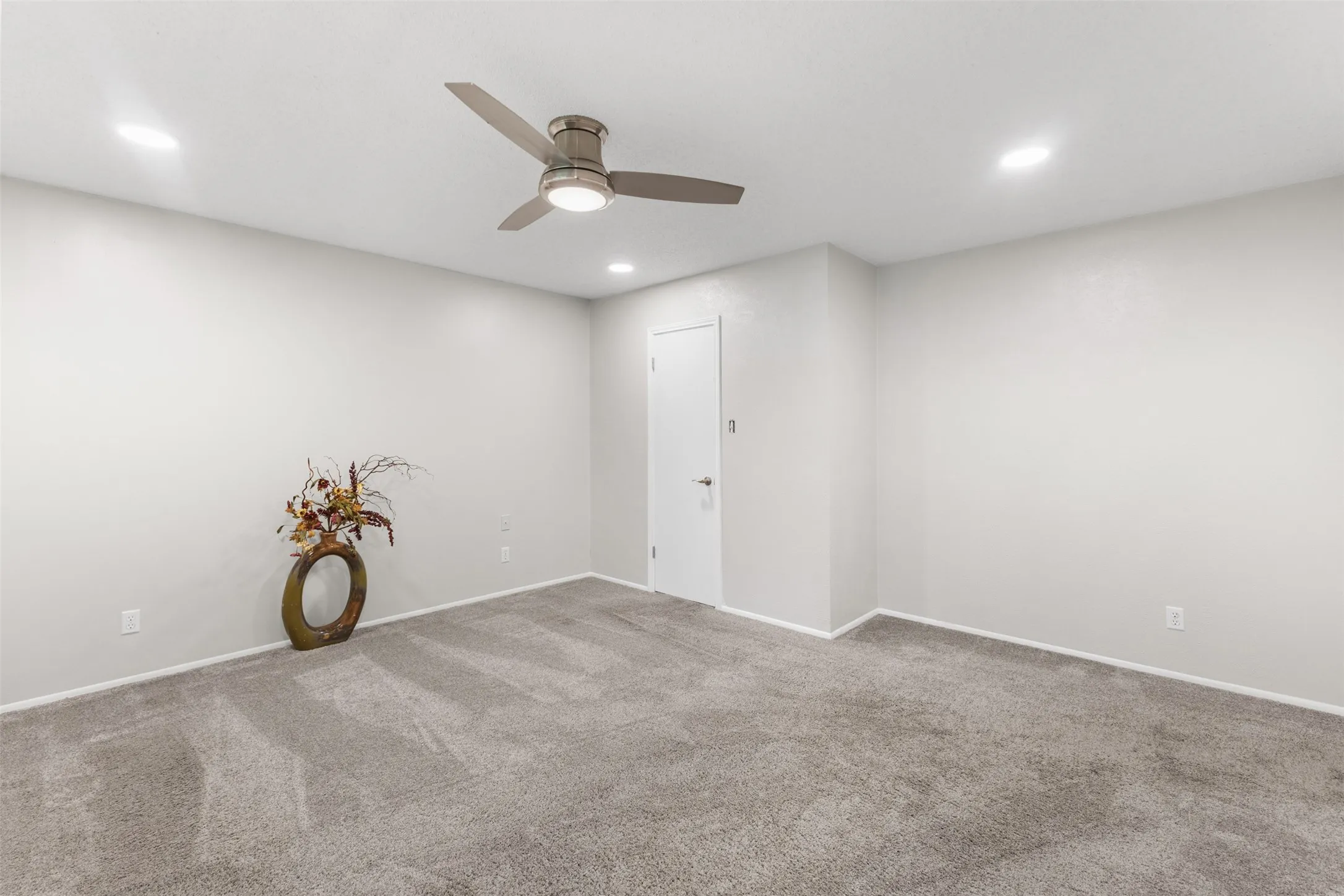 Single Family Residence For Sale in Franklin (TX) County , 109 King Lyle Road, Scroggins, Texas 75480, 2 Bedrooms, 2 Bathrooms, Garage spaces, 1,500 Sqft, built in 1996, Price $299,000, mls#21262547, Real Estate Agent in Scroggins, Homes For Sale in Franklin (TX) county, Homes For Sale in Scroggins, Realtor in Scroggins Texas, Real Estate Brokerage Independent Realty Texas, Luminita Cordes Realtor
