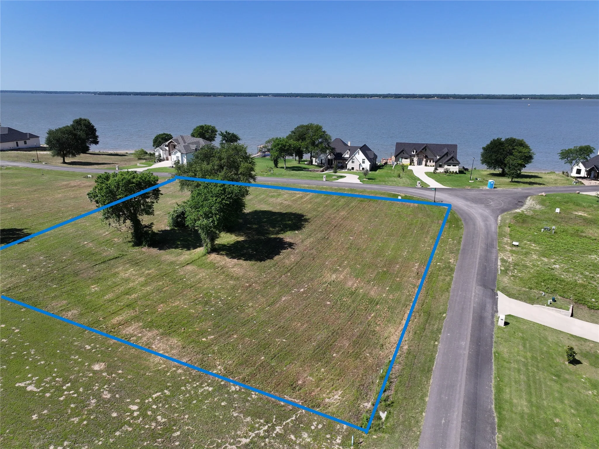 Unimproved Land For Sale in Kaufman County , 551 Shoreline Drive, Mabank, Texas 75143, 0, 0, Garage spaces, 0 Sqft, built in 0, mls#21315575, Real Estate Agent in Mabank, Homes For Sale in Kaufman county, Homes For Sale in Mabank, Realtor in Mabank Texas, Real Estate Brokerage Independent Realty Texas, Luminita Cordes Realtor