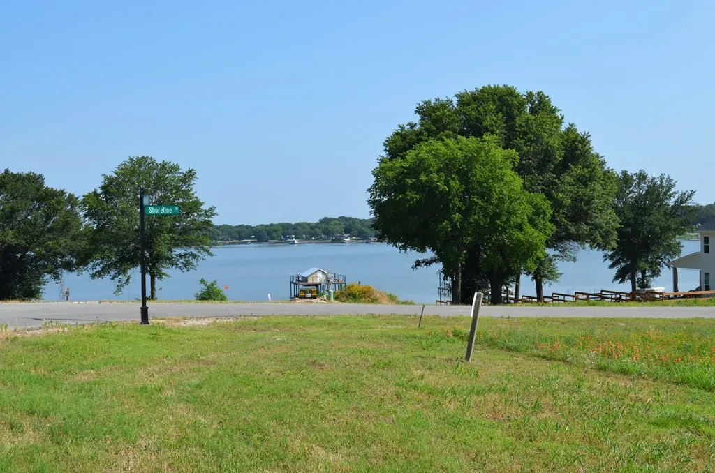 Unimproved Land For Sale in Kaufman County , 551 Shoreline Drive, Mabank, Texas 75143, 0, 0, Garage spaces, 0 Sqft, built in 0, mls#21315575, Real Estate Agent in Mabank, Homes For Sale in Kaufman county, Homes For Sale in Mabank, Realtor in Mabank Texas, Real Estate Brokerage Independent Realty Texas, Luminita Cordes Realtor