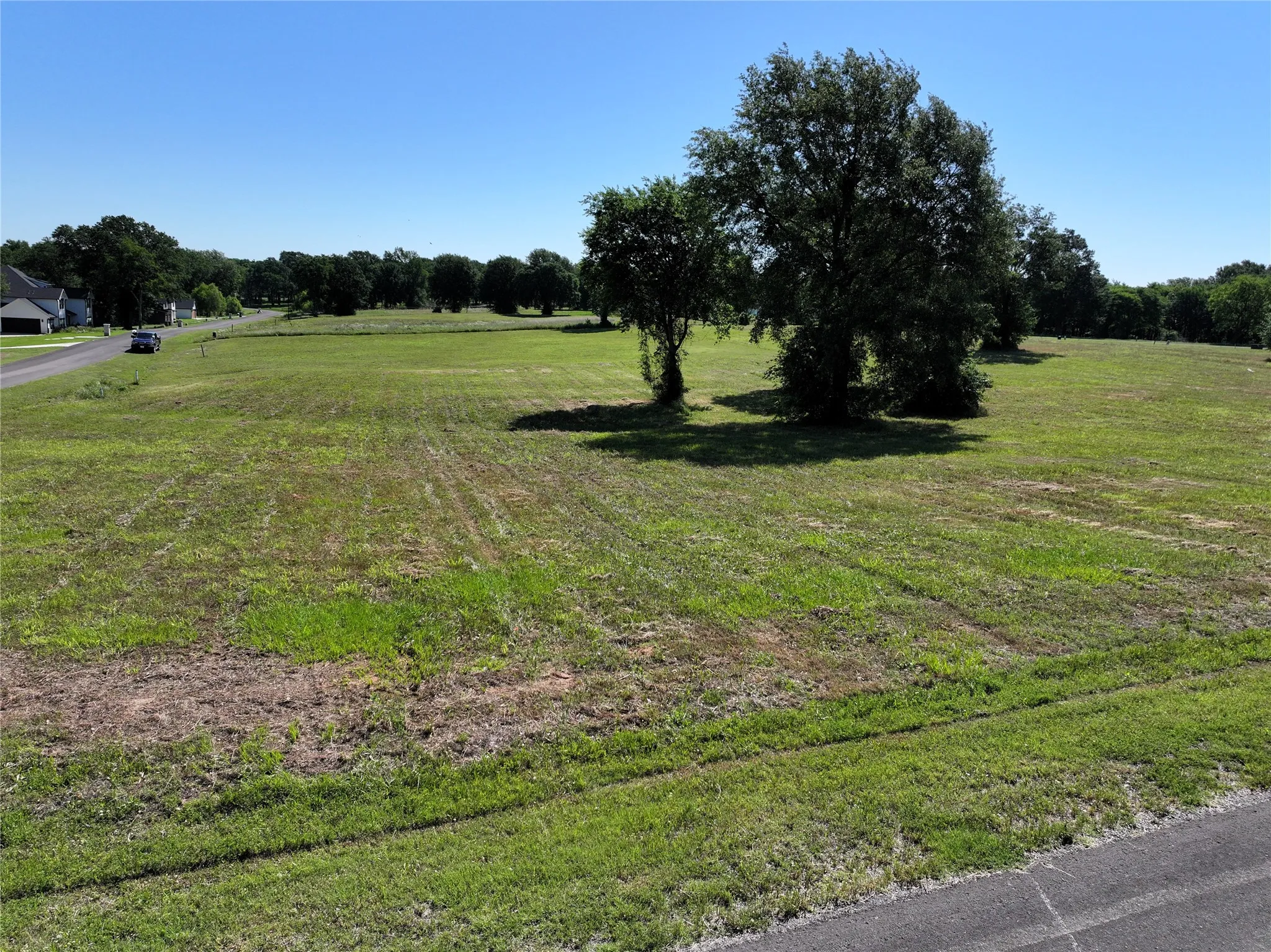 Unimproved Land For Sale in Kaufman County , 551 Shoreline Drive, Mabank, Texas 75143, 0, 0, Garage spaces, 0 Sqft, built in 0, mls#21315575, Real Estate Agent in Mabank, Homes For Sale in Kaufman county, Homes For Sale in Mabank, Realtor in Mabank Texas, Real Estate Brokerage Independent Realty Texas, Luminita Cordes Realtor