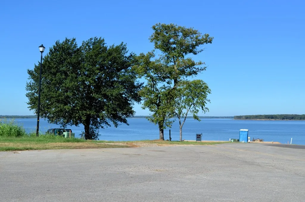 Unimproved Land For Sale in Kaufman County , 551 Shoreline Drive, Mabank, Texas 75143, 0, 0, Garage spaces, 0 Sqft, built in 0, mls#21315575, Real Estate Agent in Mabank, Homes For Sale in Kaufman county, Homes For Sale in Mabank, Realtor in Mabank Texas, Real Estate Brokerage Independent Realty Texas, Luminita Cordes Realtor