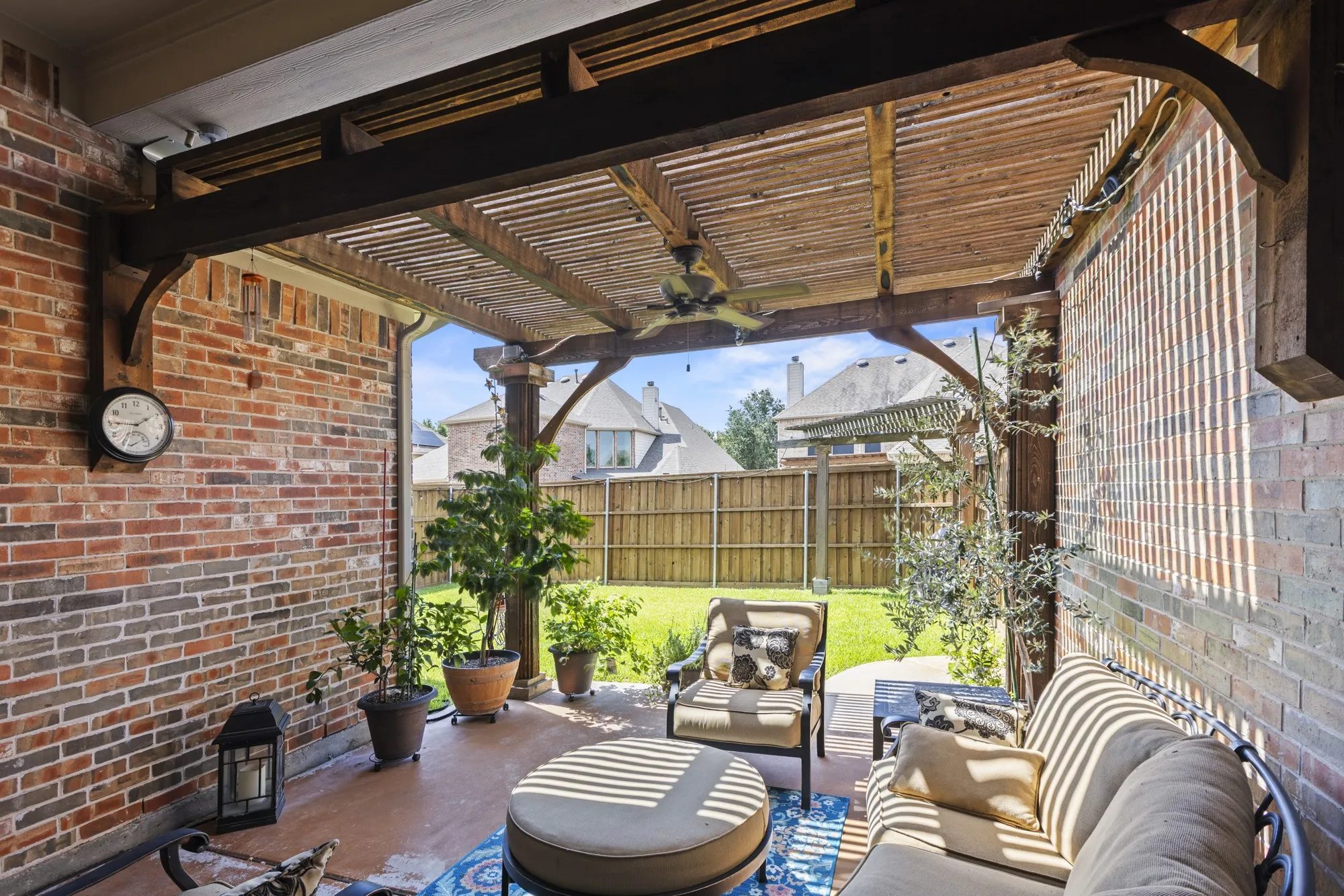 Single Family Residence For Sale in Collin County , 5749 Noble Oak Lane, Frisco, Texas 75033, 4 Bedroom, 4 Bathroom, 3 Garage spaces, 3,056 Sqft, built in 2005, mls#21315593, Real Estate Agent in Frisco, Homes For Sale in Collin county, Homes For Sale in Frisco, Realtor in Frisco Texas, Real Estate Brokerage Independent Realty Texas, Luminita Cordes Realtor