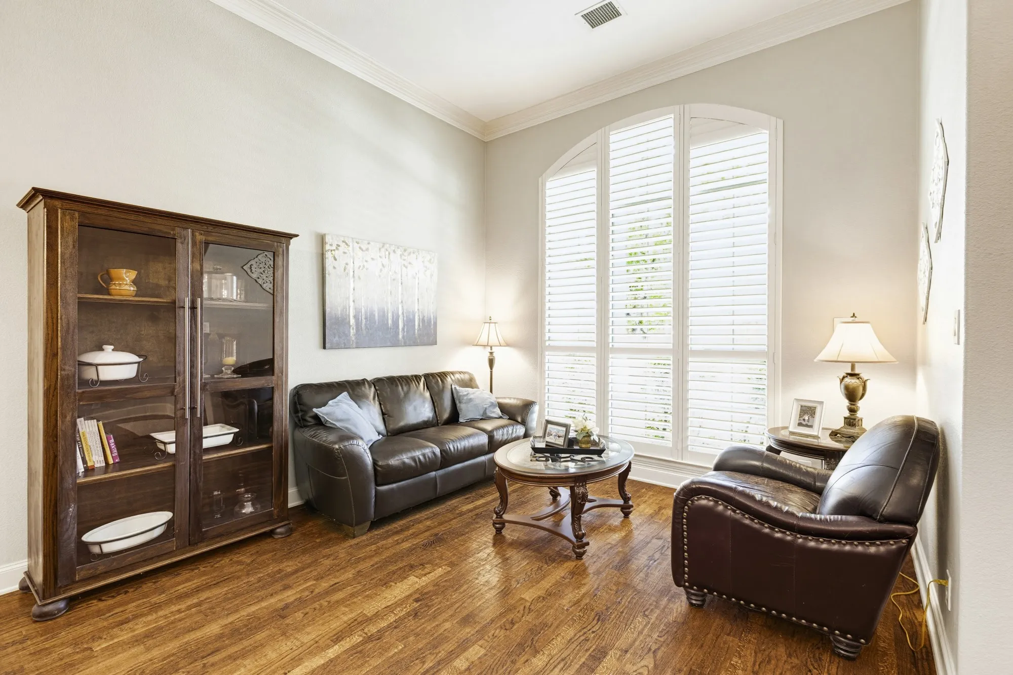 Single Family Residence For Sale in Collin County , 5749 Noble Oak Lane, Frisco, Texas 75033, 4 Bedroom, 4 Bathroom, 3 Garage spaces, 3,056 Sqft, built in 2005, mls#21315593, Real Estate Agent in Frisco, Homes For Sale in Collin county, Homes For Sale in Frisco, Realtor in Frisco Texas, Real Estate Brokerage Independent Realty Texas, Luminita Cordes Realtor