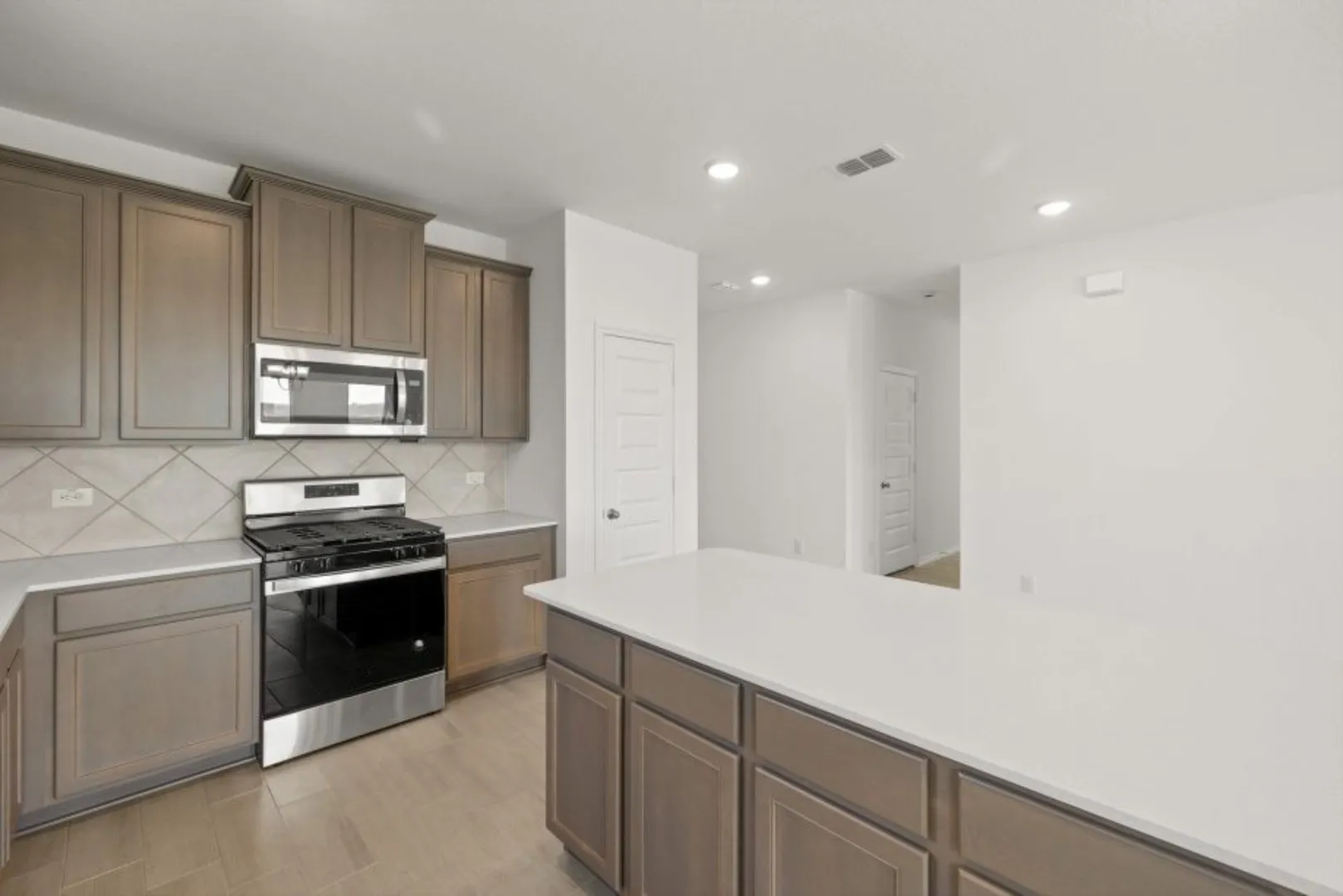 Listing (26)