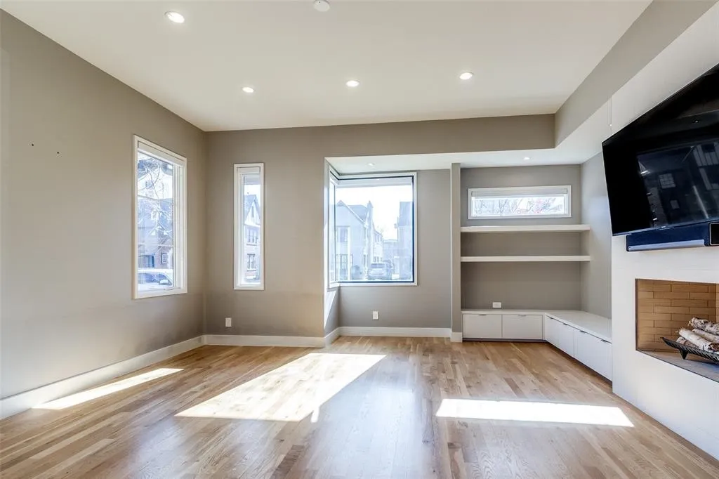 Single Family Residence For Sale in Dallas County , 4147 Prescott Avenue, Dallas, Texas 75219, 3 Bedroom, 4 Bathroom, 2 Garage spaces, 3,324 Sqft, built in 2017, mls#21315541, Real Estate Agent in Dallas, Homes For Sale in Dallas county, Homes For Sale in Dallas, Realtor in Dallas Texas, Real Estate Brokerage Independent Realty Texas, Luminita Cordes Realtor