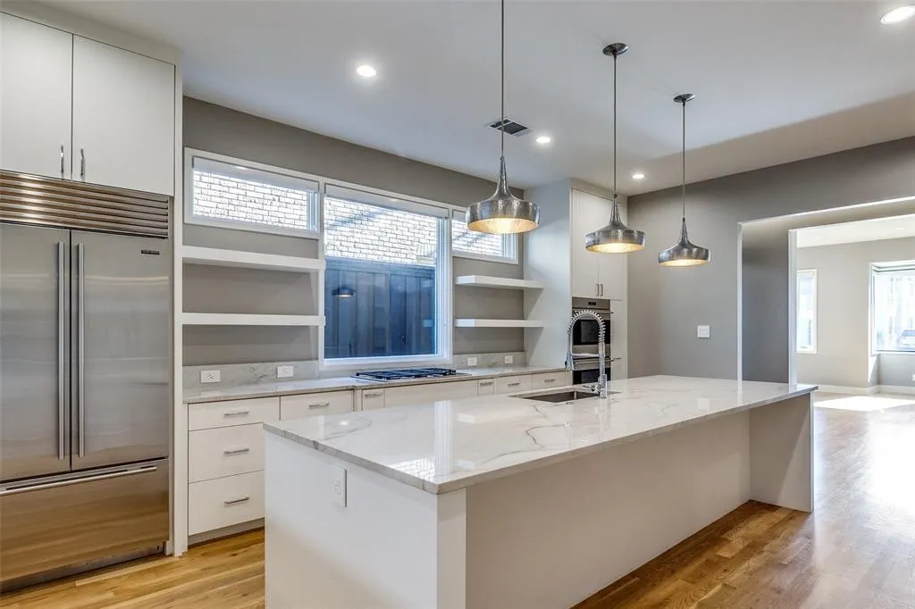 Single Family Residence For Sale in Dallas County , 4147 Prescott Avenue, Dallas, Texas 75219, 3 Bedroom, 4 Bathroom, 2 Garage spaces, 3,324 Sqft, built in 2017, mls#21315541, Real Estate Agent in Dallas, Homes For Sale in Dallas county, Homes For Sale in Dallas, Realtor in Dallas Texas, Real Estate Brokerage Independent Realty Texas, Luminita Cordes Realtor