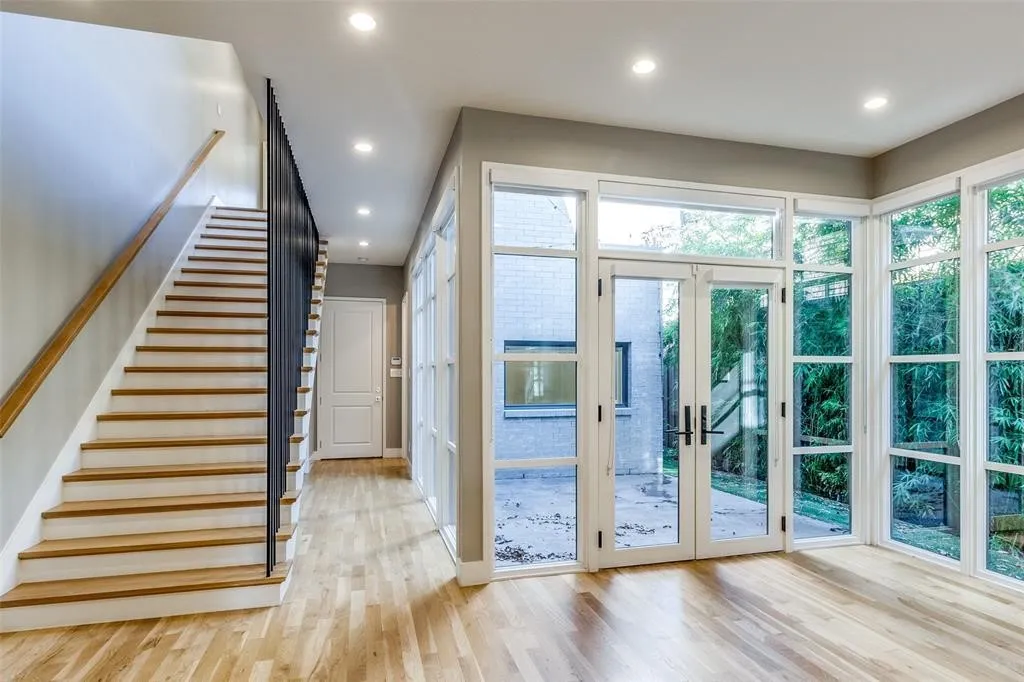 Single Family Residence For Sale in Dallas County , 4147 Prescott Avenue, Dallas, Texas 75219, 3 Bedroom, 4 Bathroom, 2 Garage spaces, 3,324 Sqft, built in 2017, mls#21315541, Real Estate Agent in Dallas, Homes For Sale in Dallas county, Homes For Sale in Dallas, Realtor in Dallas Texas, Real Estate Brokerage Independent Realty Texas, Luminita Cordes Realtor