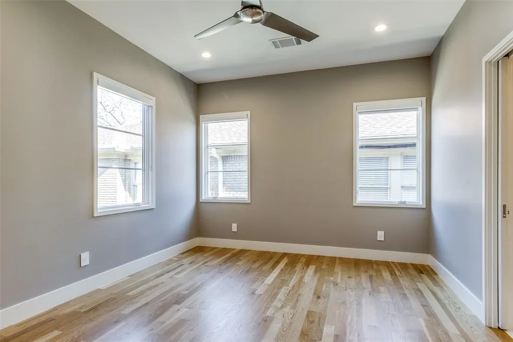 Single Family Residence For Sale in Dallas County , 4147 Prescott Avenue, Dallas, Texas 75219, 3 Bedroom, 4 Bathroom, 2 Garage spaces, 3,324 Sqft, built in 2017, mls#21315541, Real Estate Agent in Dallas, Homes For Sale in Dallas county, Homes For Sale in Dallas, Realtor in Dallas Texas, Real Estate Brokerage Independent Realty Texas, Luminita Cordes Realtor