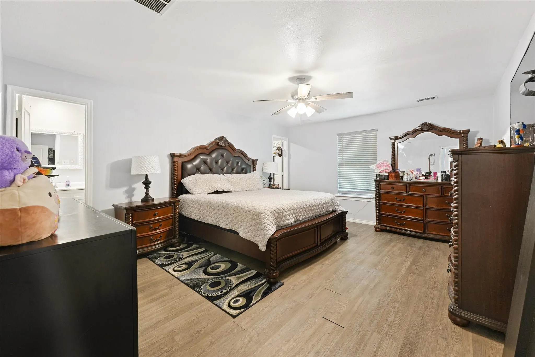 Single Family Residence For Sale in Kaufman County , 211 N Main Street, Crandall, Texas 75114, 5 Bedroom, 3 Bathroom, Garage spaces, 1,714 Sqft, built in 1975, mls#21315502, Real Estate Agent in Crandall, Homes For Sale in Kaufman county, Homes For Sale in Crandall, Realtor in Crandall Texas, Real Estate Brokerage Independent Realty Texas, Luminita Cordes Realtor