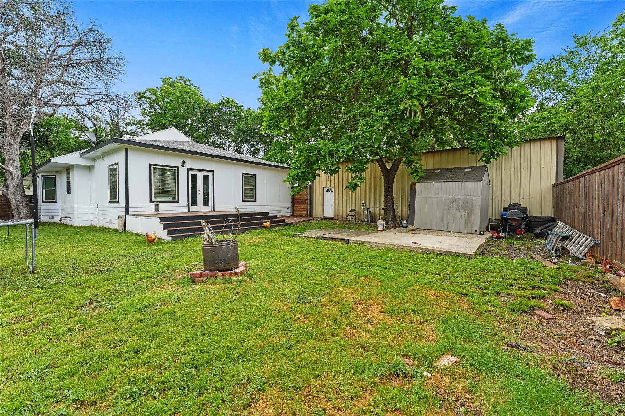 Single Family Residence For Sale in Kaufman County , 211 N Main Street, Crandall, Texas 75114, 5 Bedroom, 3 Bathroom, Garage spaces, 1,714 Sqft, built in 1975, mls#21315502, Real Estate Agent in Crandall, Homes For Sale in Kaufman county, Homes For Sale in Crandall, Realtor in Crandall Texas, Real Estate Brokerage Independent Realty Texas, Luminita Cordes Realtor