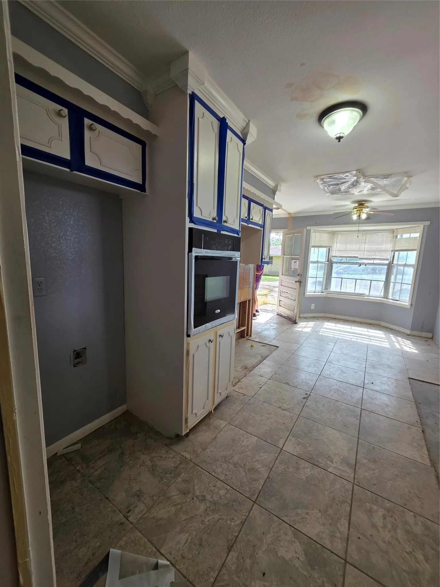 Single Family Residence For Sale in Navarro County , 204 Fordyce Street, Barry, Texas 75102, 3 Bedroom, 2 Bathroom, 2 Garage spaces, 1,847 Sqft, built in 1977, mls#21315556, Real Estate Agent in Barry, Homes For Sale in Navarro county, Homes For Sale in Barry, Realtor in Barry Texas, Real Estate Brokerage Independent Realty Texas, Luminita Cordes Realtor