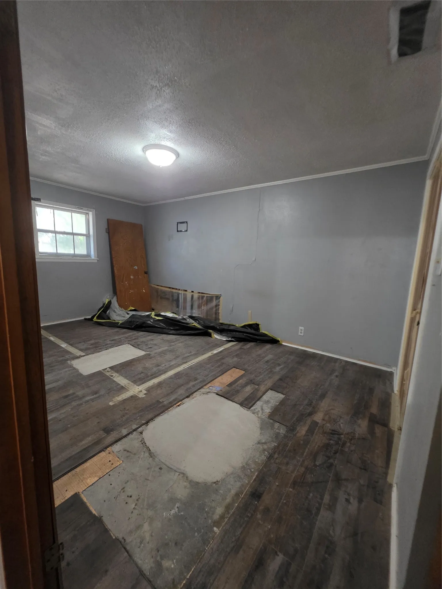 Single Family Residence For Sale in Navarro County , 204 Fordyce Street, Barry, Texas 75102, 3 Bedroom, 2 Bathroom, 2 Garage spaces, 1,847 Sqft, built in 1977, mls#21315556, Real Estate Agent in Barry, Homes For Sale in Navarro county, Homes For Sale in Barry, Realtor in Barry Texas, Real Estate Brokerage Independent Realty Texas, Luminita Cordes Realtor