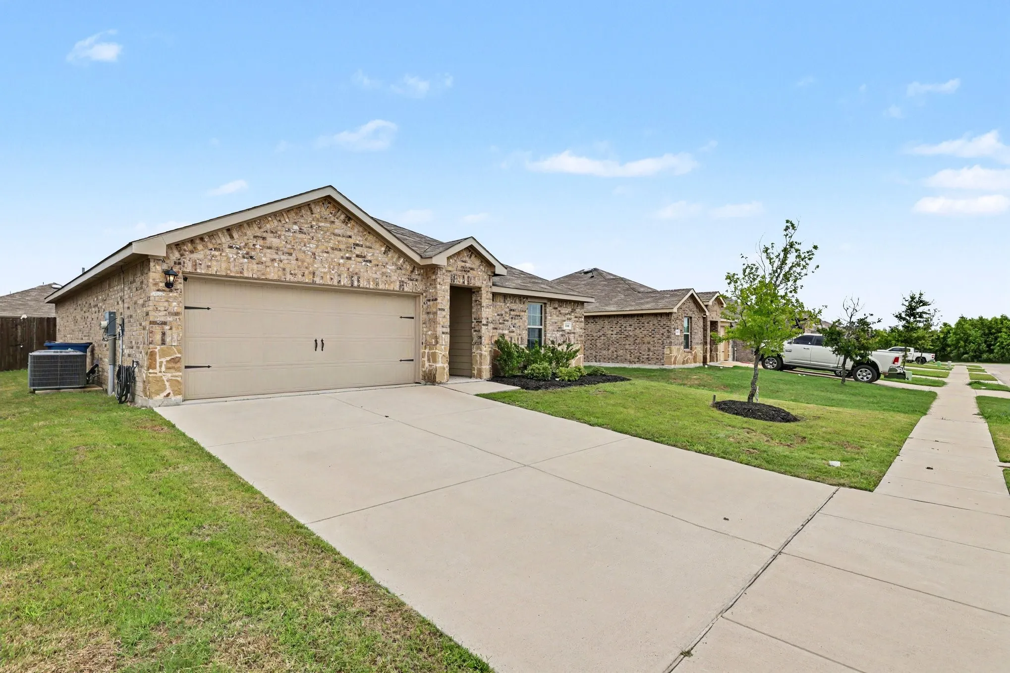 Single Family Residence For Sale in Collin County , 711 Cultivator Court, Josephine, Texas 75189, 3 Bedroom, 2 Bathroom, 2 Garage spaces, 1,449 Sqft, built in 2021, Price $262,995, mls#21313980, Real Estate Agent in Josephine, Homes For Sale in Collin county, Homes For Sale in Josephine, Realtor in Josephine Texas, Real Estate Brokerage Independent Realty Texas, Luminita Cordes Realtor