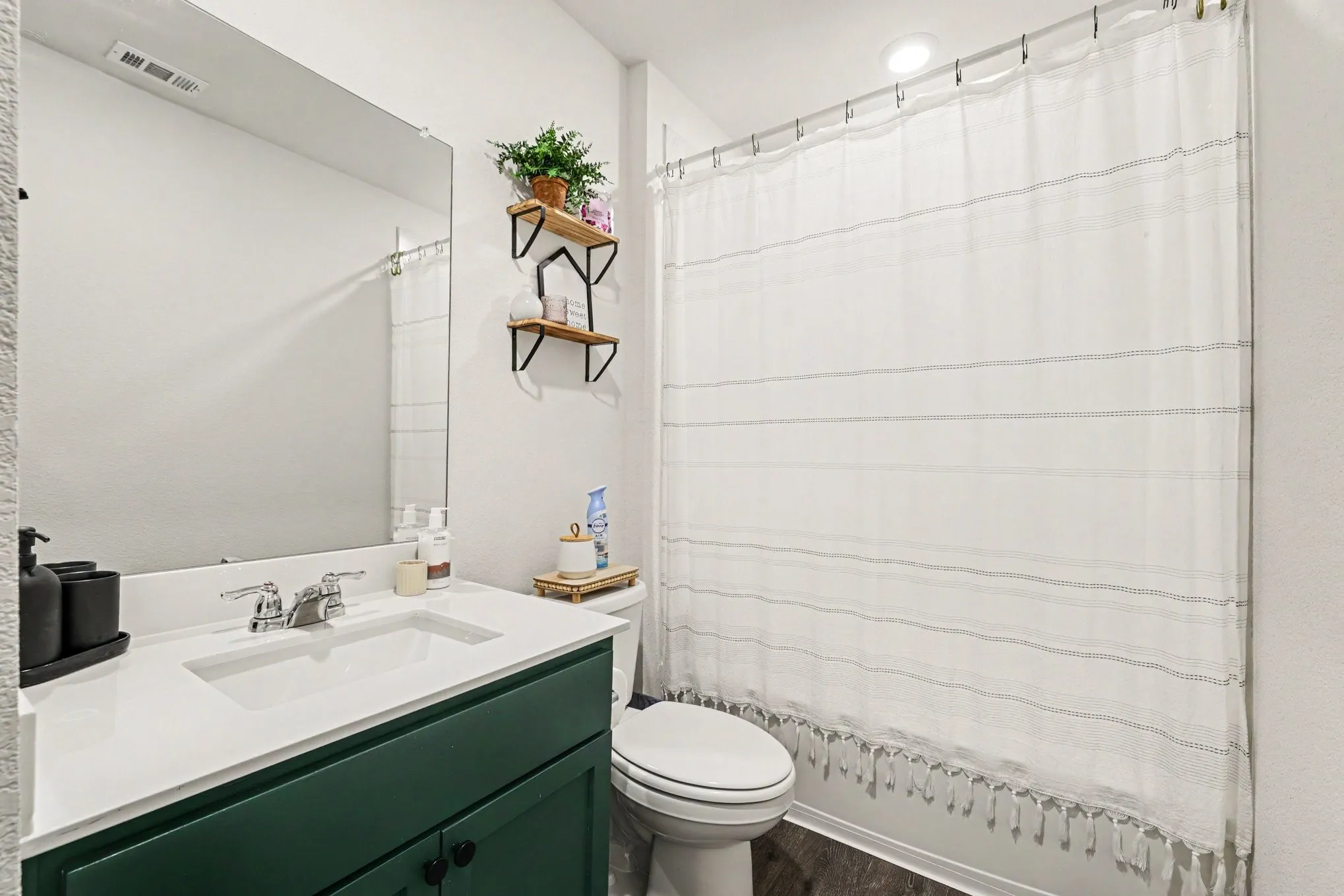 Single Family Residence For Sale in Collin County , 711 Cultivator Court, Josephine, Texas 75189, 3 Bedroom, 2 Bathroom, 2 Garage spaces, 1,449 Sqft, built in 2021, Price $262,995, mls#21313980, Real Estate Agent in Josephine, Homes For Sale in Collin county, Homes For Sale in Josephine, Realtor in Josephine Texas, Real Estate Brokerage Independent Realty Texas, Luminita Cordes Realtor