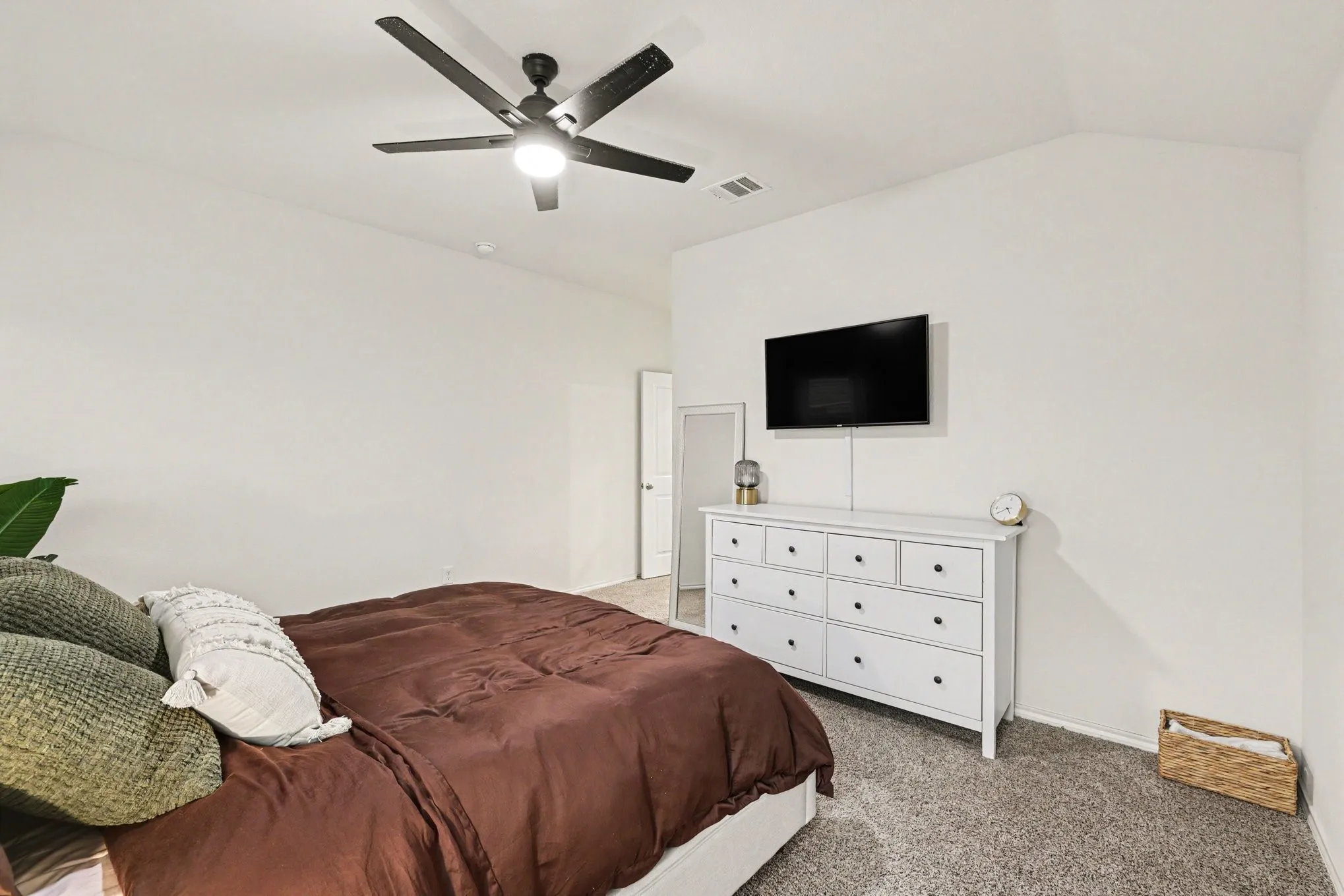 Single Family Residence For Sale in Collin County , 711 Cultivator Court, Josephine, Texas 75189, 3 Bedroom, 2 Bathroom, 2 Garage spaces, 1,449 Sqft, built in 2021, Price $262,995, mls#21313980, Real Estate Agent in Josephine, Homes For Sale in Collin county, Homes For Sale in Josephine, Realtor in Josephine Texas, Real Estate Brokerage Independent Realty Texas, Luminita Cordes Realtor