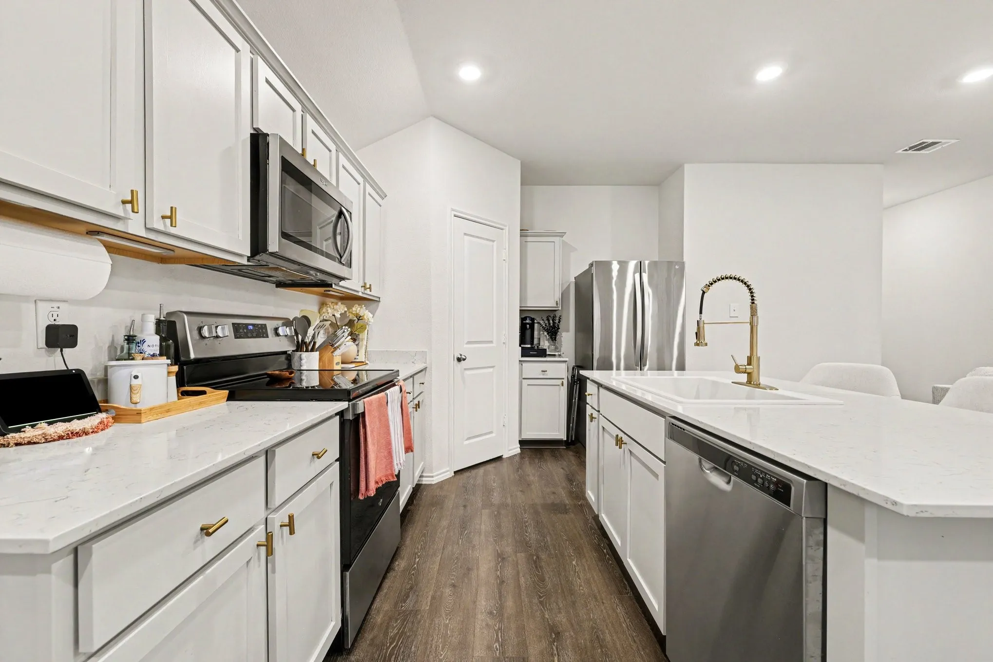 Single Family Residence For Sale in Collin County , 711 Cultivator Court, Josephine, Texas 75189, 3 Bedroom, 2 Bathroom, 2 Garage spaces, 1,449 Sqft, built in 2021, Price $262,995, mls#21313980, Real Estate Agent in Josephine, Homes For Sale in Collin county, Homes For Sale in Josephine, Realtor in Josephine Texas, Real Estate Brokerage Independent Realty Texas, Luminita Cordes Realtor