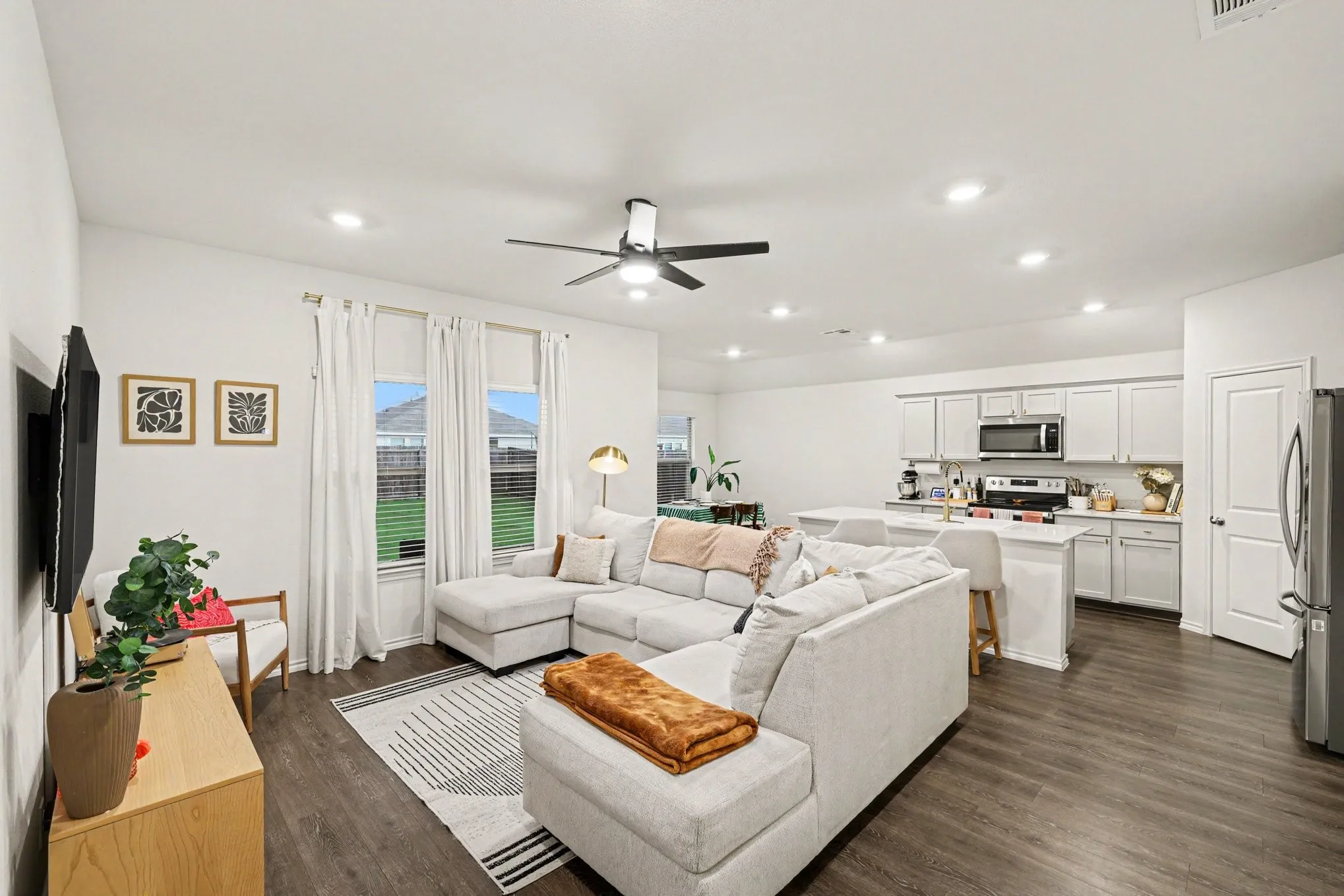 Single Family Residence For Sale in Collin County , 711 Cultivator Court, Josephine, Texas 75189, 3 Bedroom, 2 Bathroom, 2 Garage spaces, 1,449 Sqft, built in 2021, Price $262,995, mls#21313980, Real Estate Agent in Josephine, Homes For Sale in Collin county, Homes For Sale in Josephine, Realtor in Josephine Texas, Real Estate Brokerage Independent Realty Texas, Luminita Cordes Realtor
