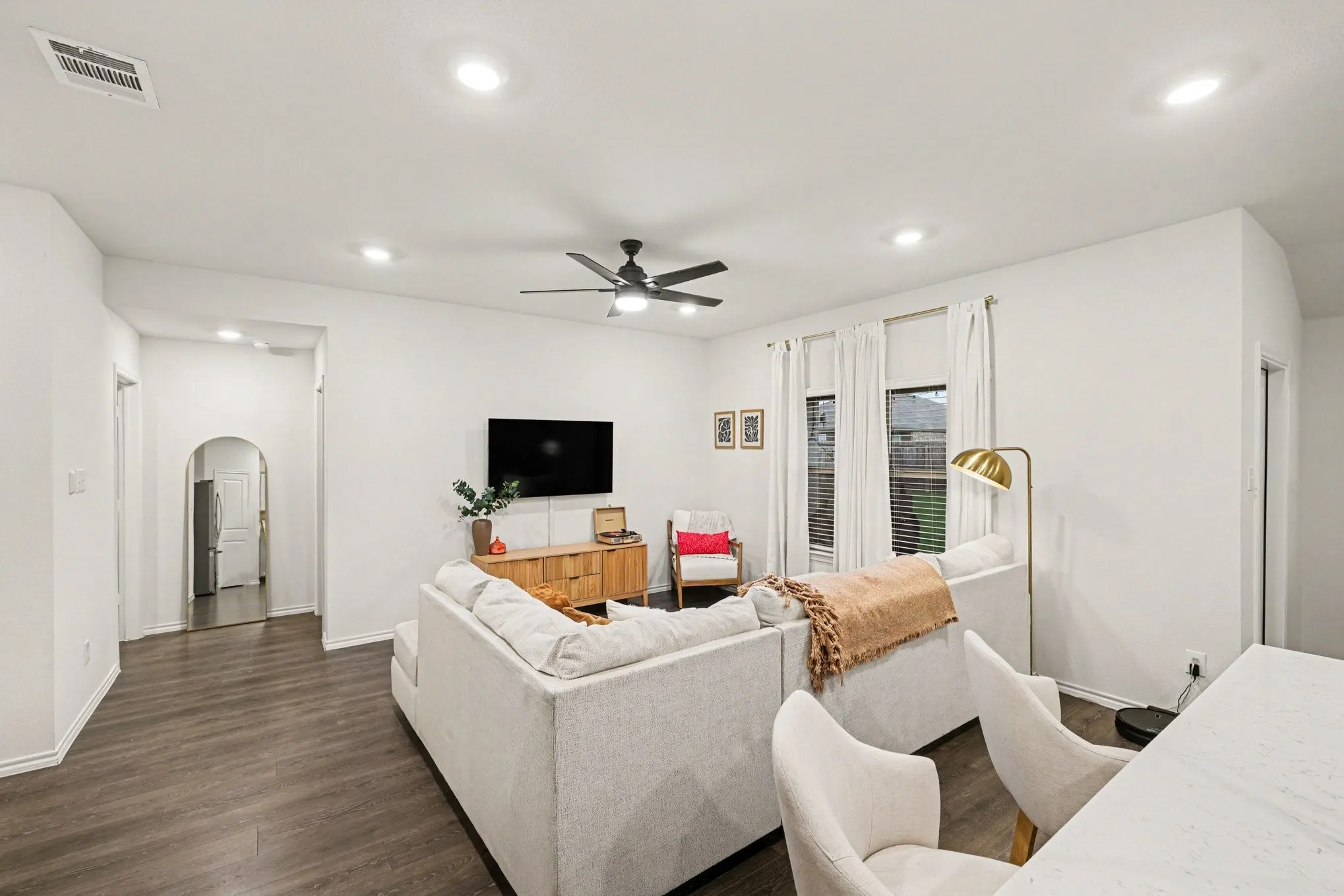 Single Family Residence For Sale in Collin County , 711 Cultivator Court, Josephine, Texas 75189, 3 Bedroom, 2 Bathroom, 2 Garage spaces, 1,449 Sqft, built in 2021, Price $262,995, mls#21313980, Real Estate Agent in Josephine, Homes For Sale in Collin county, Homes For Sale in Josephine, Realtor in Josephine Texas, Real Estate Brokerage Independent Realty Texas, Luminita Cordes Realtor