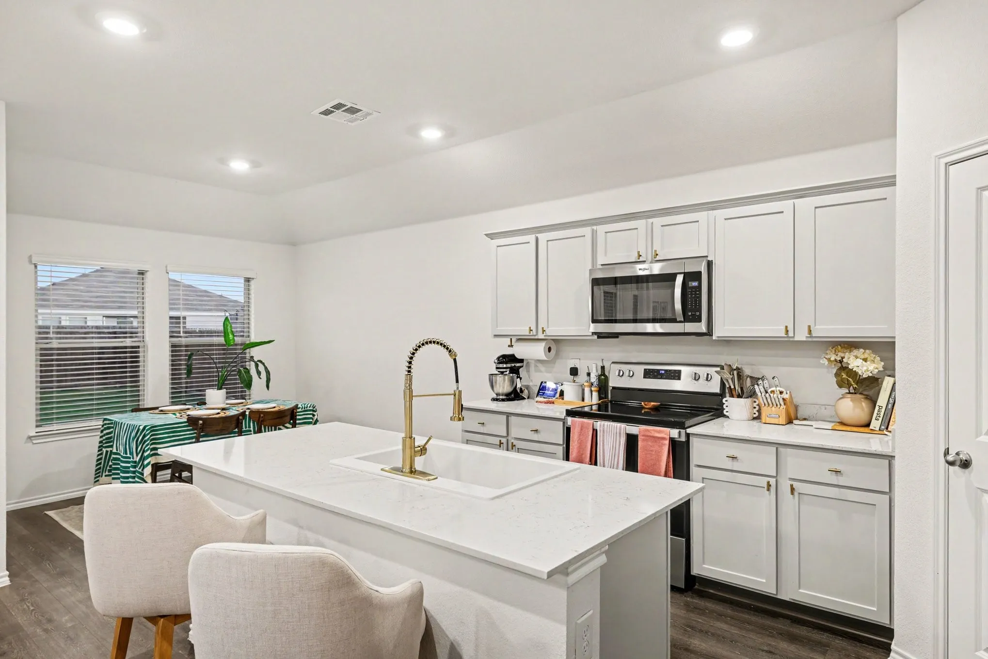 Single Family Residence For Sale in Collin County , 711 Cultivator Court, Josephine, Texas 75189, 3 Bedroom, 2 Bathroom, 2 Garage spaces, 1,449 Sqft, built in 2021, Price $262,995, mls#21313980, Real Estate Agent in Josephine, Homes For Sale in Collin county, Homes For Sale in Josephine, Realtor in Josephine Texas, Real Estate Brokerage Independent Realty Texas, Luminita Cordes Realtor