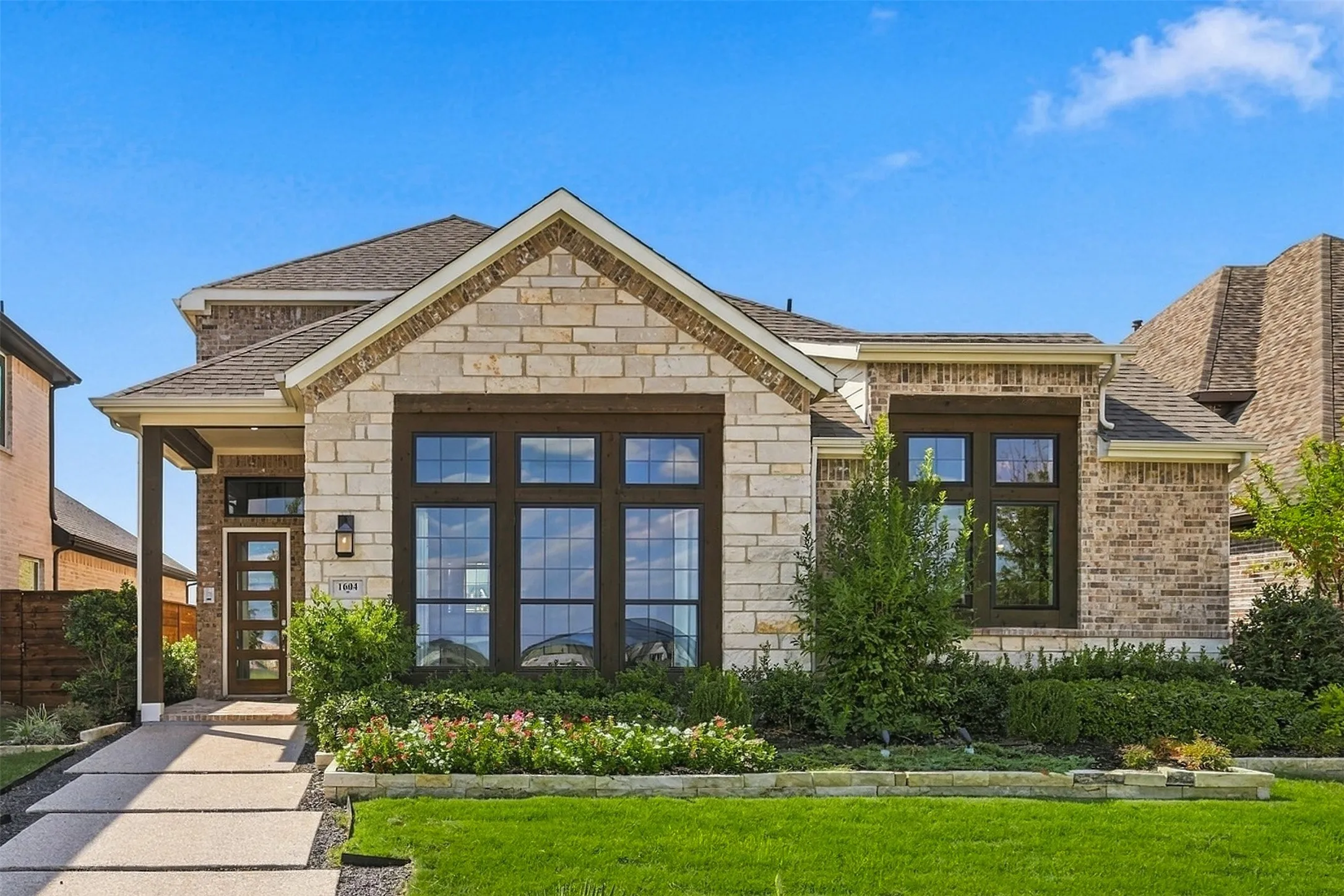 Single Family Residence For Sale in Dallas County , 1604 Casting Ridge, Mesquite, Texas 75181, 4 Bedroom, 3 Bathroom, 2 Garage spaces, 3,189 Sqft, built in 2023, mls#21315612, Real Estate Agent in Mesquite, Homes For Sale in Dallas county, Homes For Sale in Mesquite, Realtor in Mesquite Texas, Real Estate Brokerage Independent Realty Texas, Luminita Cordes Realtor