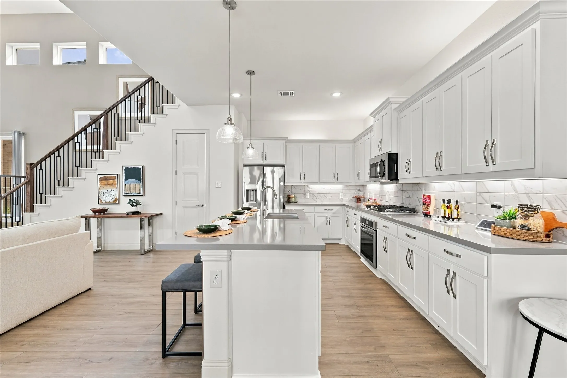 Single Family Residence For Sale in Dallas County , 1604 Casting Ridge, Mesquite, Texas 75181, 4 Bedroom, 3 Bathroom, 2 Garage spaces, 3,189 Sqft, built in 2023, mls#21315612, Real Estate Agent in Mesquite, Homes For Sale in Dallas county, Homes For Sale in Mesquite, Realtor in Mesquite Texas, Real Estate Brokerage Independent Realty Texas, Luminita Cordes Realtor